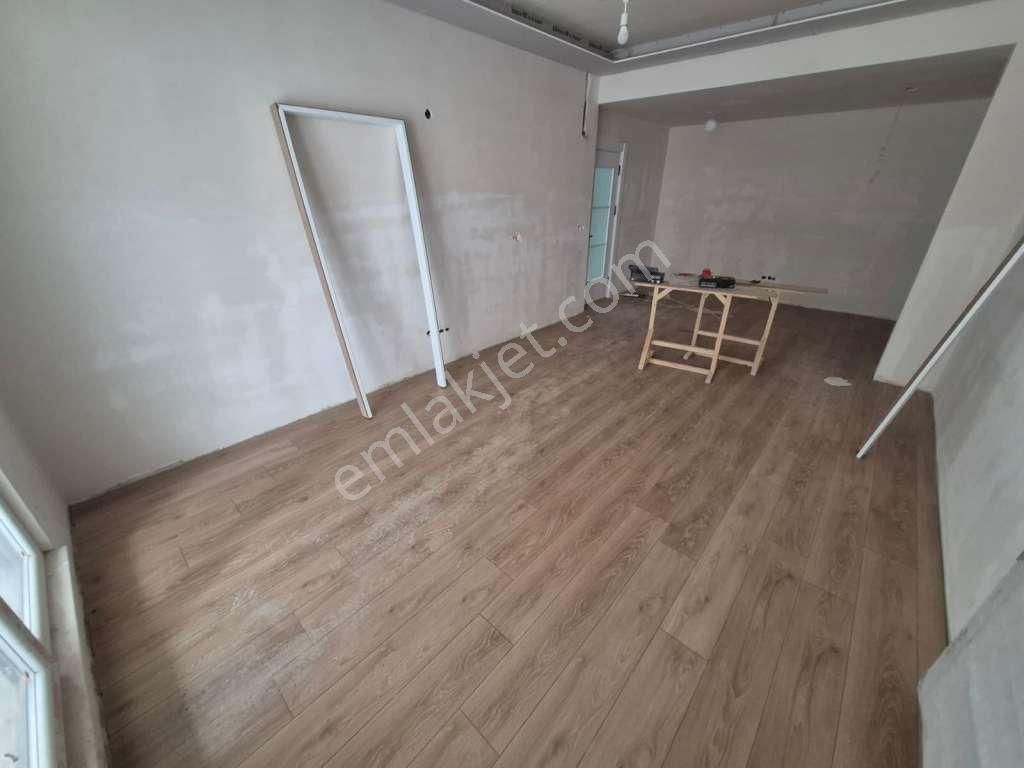 Bostancı İdoya Yakın 60m2 Özel Teraslı 3+1