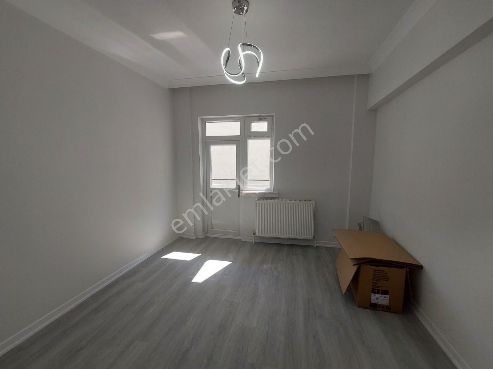 Yıldız Emlak Merkezi Konumda Arakatta Fullyapılı Satılık Daire - Görsel 5