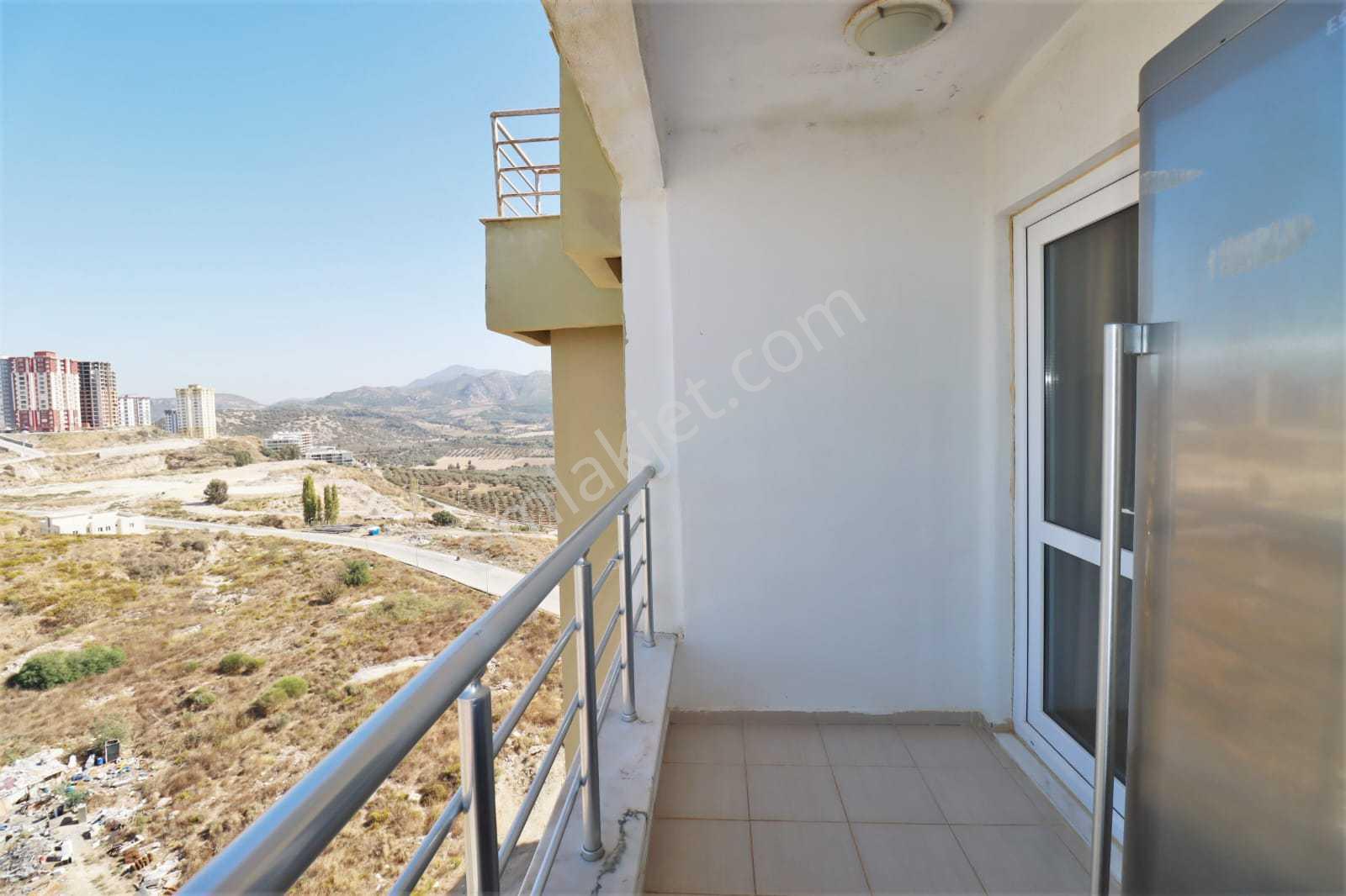 Uydukent Flamingo Sitesinde Deniz Manzaralı Satılık Daire - Görsel 9