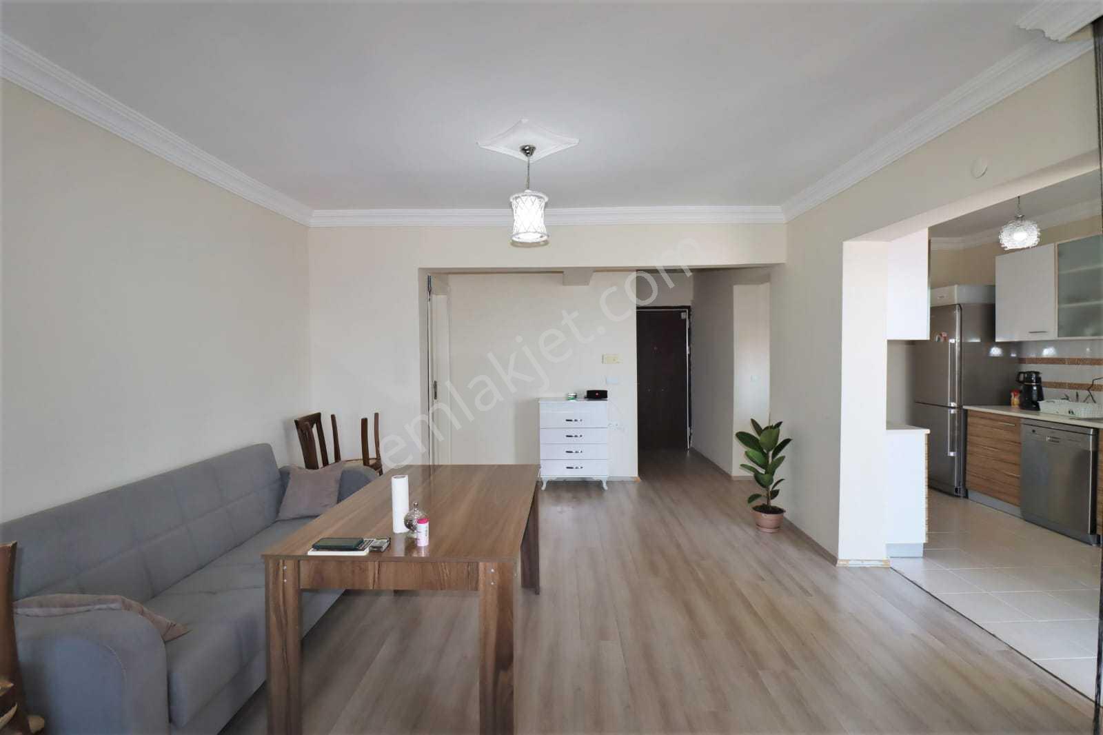 Uydukent Flamingo Sitesinde Deniz Manzaralı Satılık Daire - Görsel 13