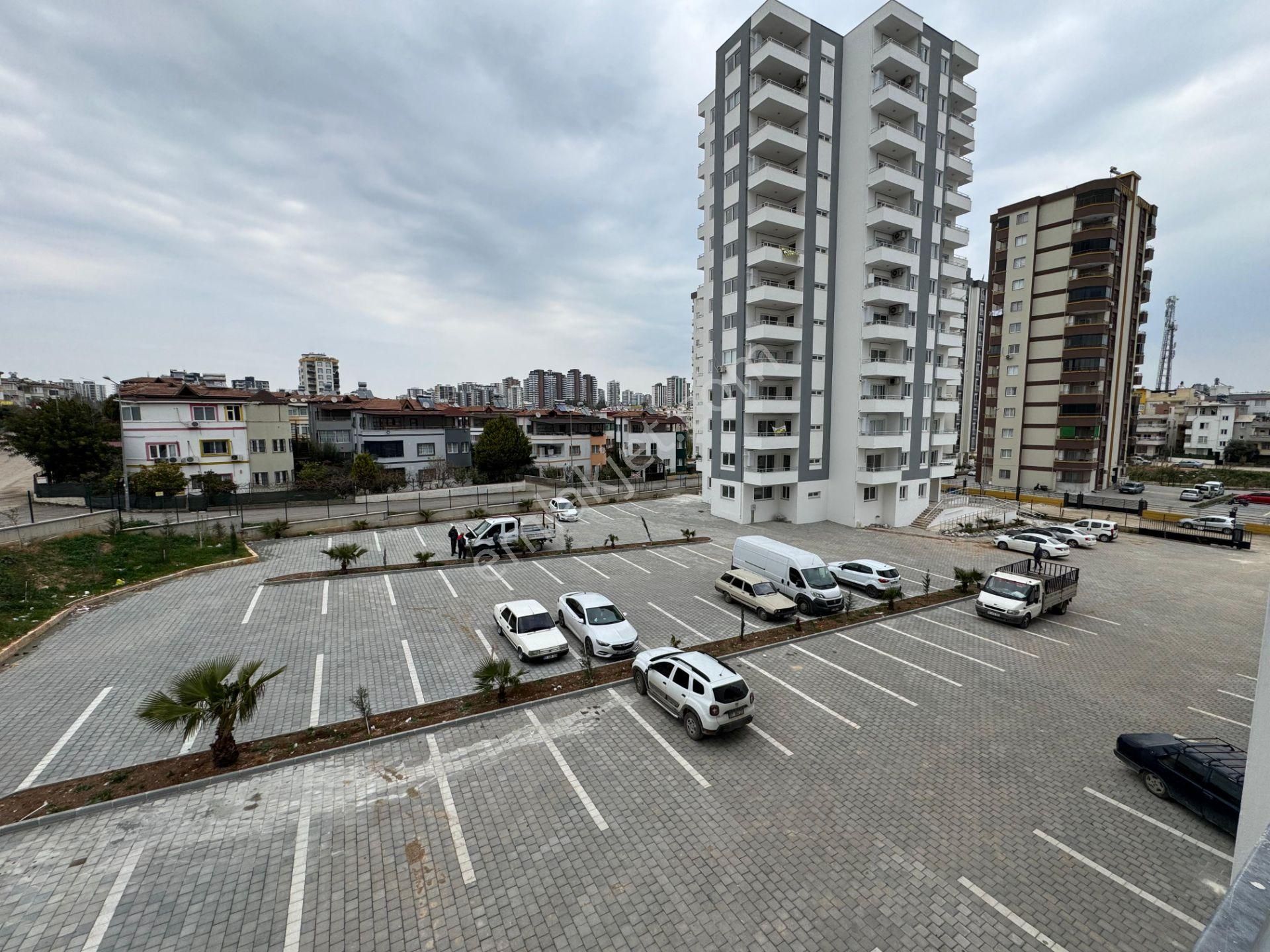Bahçeşehir/isabet Okulları Civarı/1 Yaşında/2 Cephe/yatırımlık!! - Görsel 11