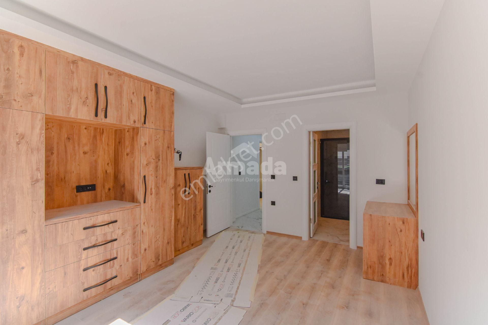 Kuşadası Ege Mahallesi'nde Eşsiz Satılık 1+1 Daire - Görsel 12