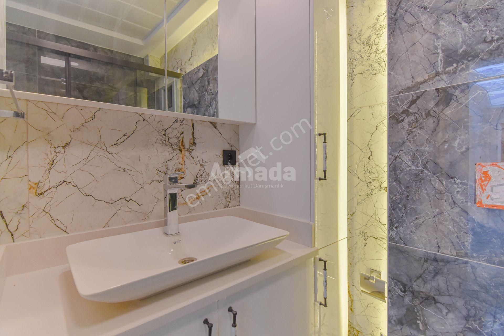 Kuşadası Ege Mahallesi'nde Eşsiz Satılık 1+1 Daire - Görsel 15