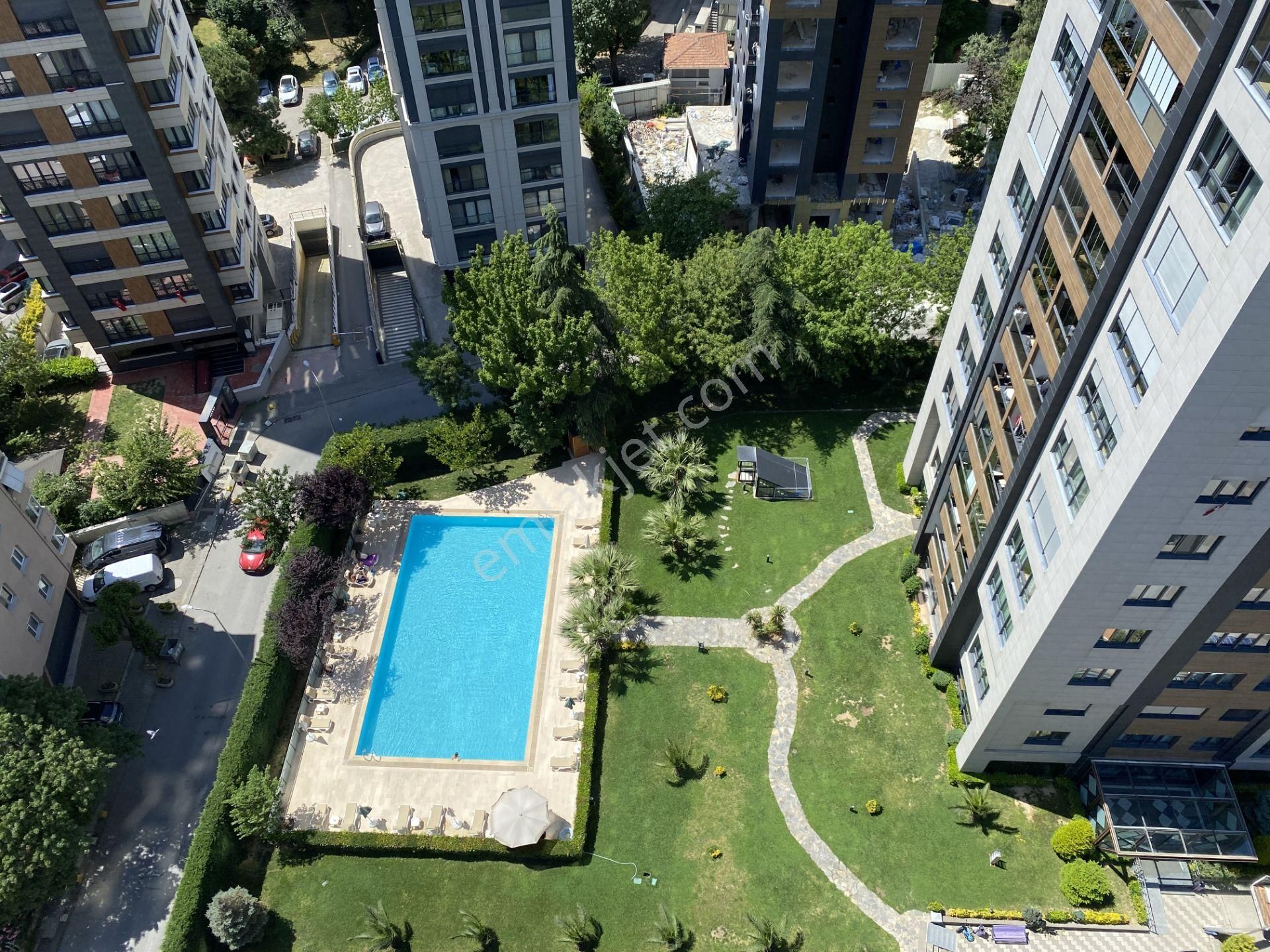 Kozyatağı Vitrin Sitesi’nde Sahibinden Şerefiyeli Eşsiz Manzaralı Loft 2+1 Daire - Görsel 22