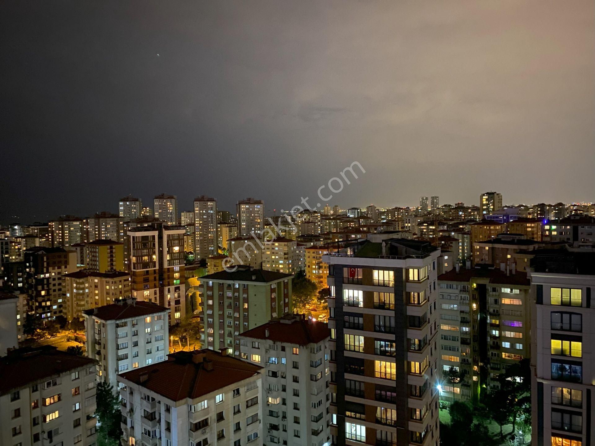 Kozyatağı Vitrin Sitesi’nde Sahibinden Şerefiyeli Eşsiz Manzaralı Loft 2+1 Daire - Görsel 20