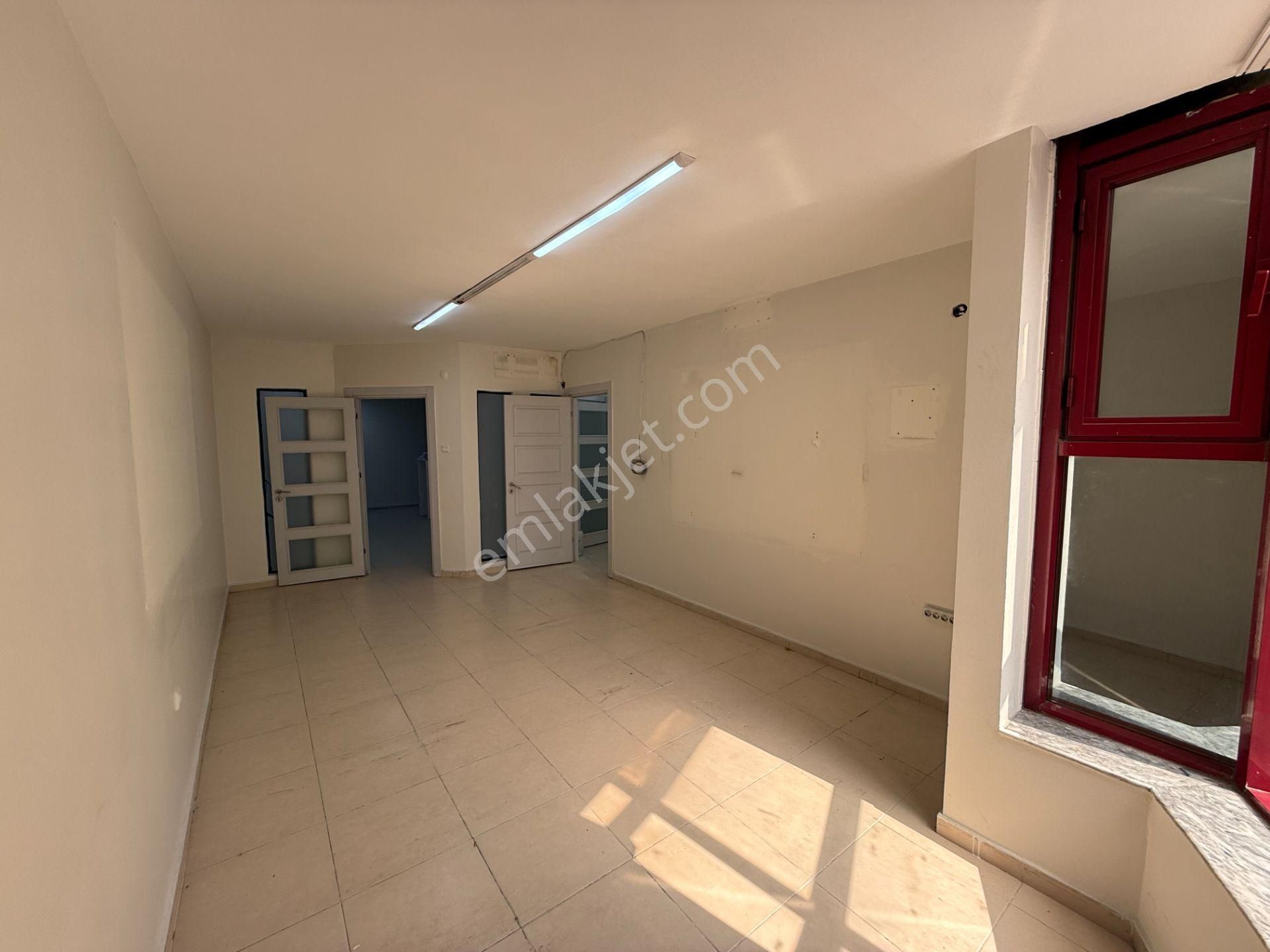 Sular'da 5 Bölüm 130 M2 Mutfak+wc+kapalı Otopark Kiralık Ofis - Görsel 18