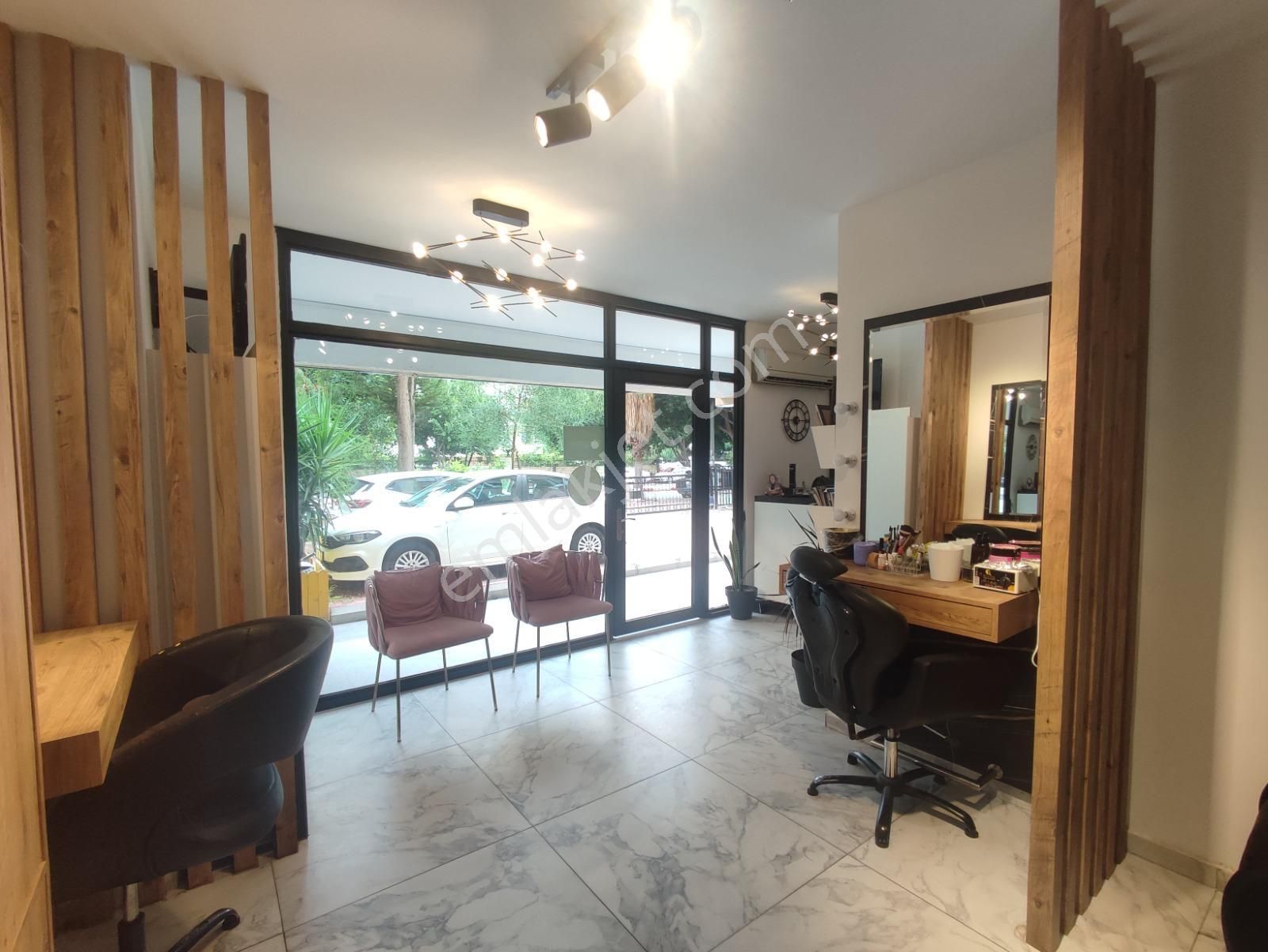 Muratpaşa Meltem Mh'de 18 Yıllık Faal Kuaför Salonu - Görsel 12