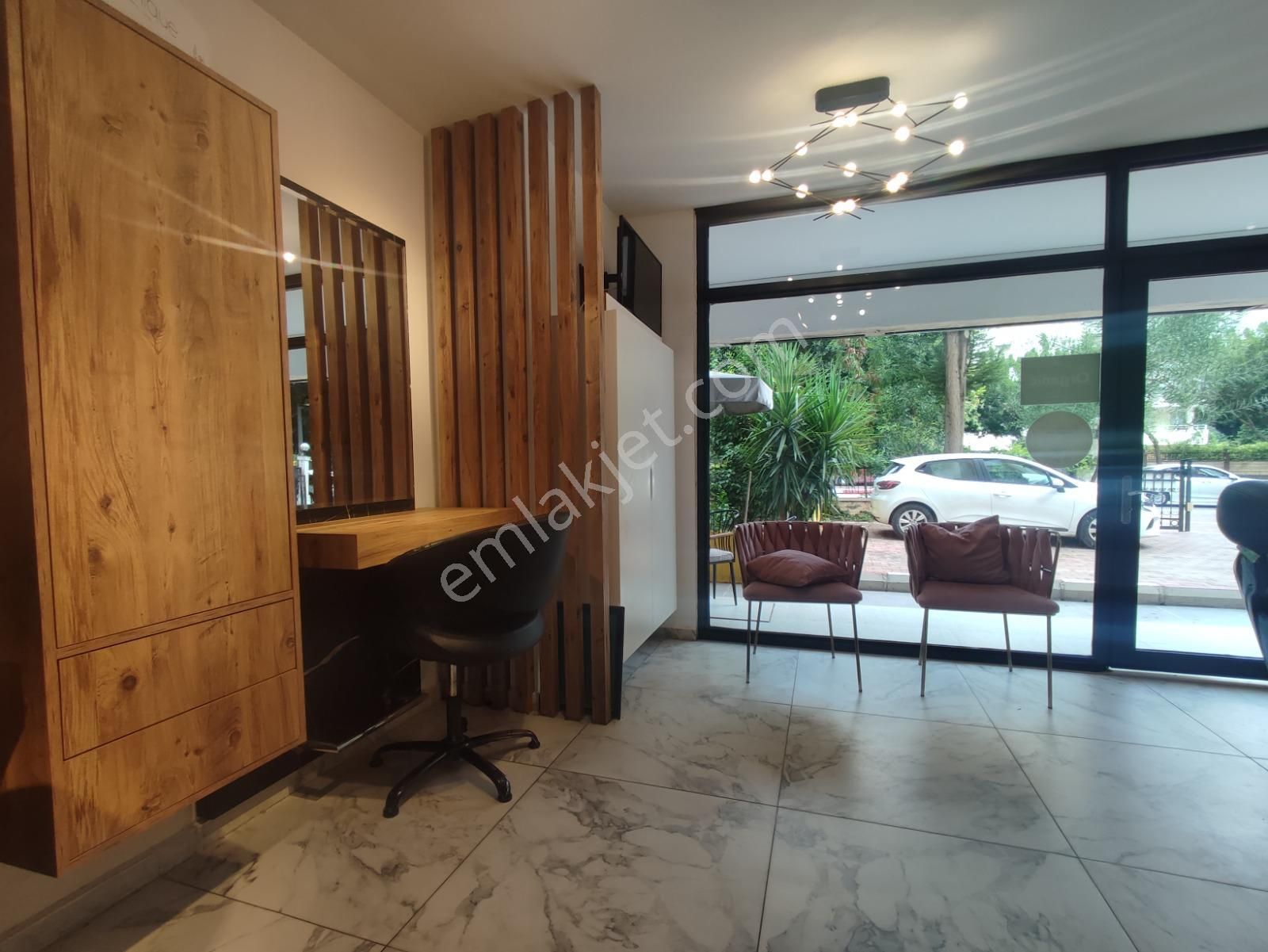 Muratpaşa Meltem Mh'de 18 Yıllık Faal Kuaför Salonu - Görsel 11