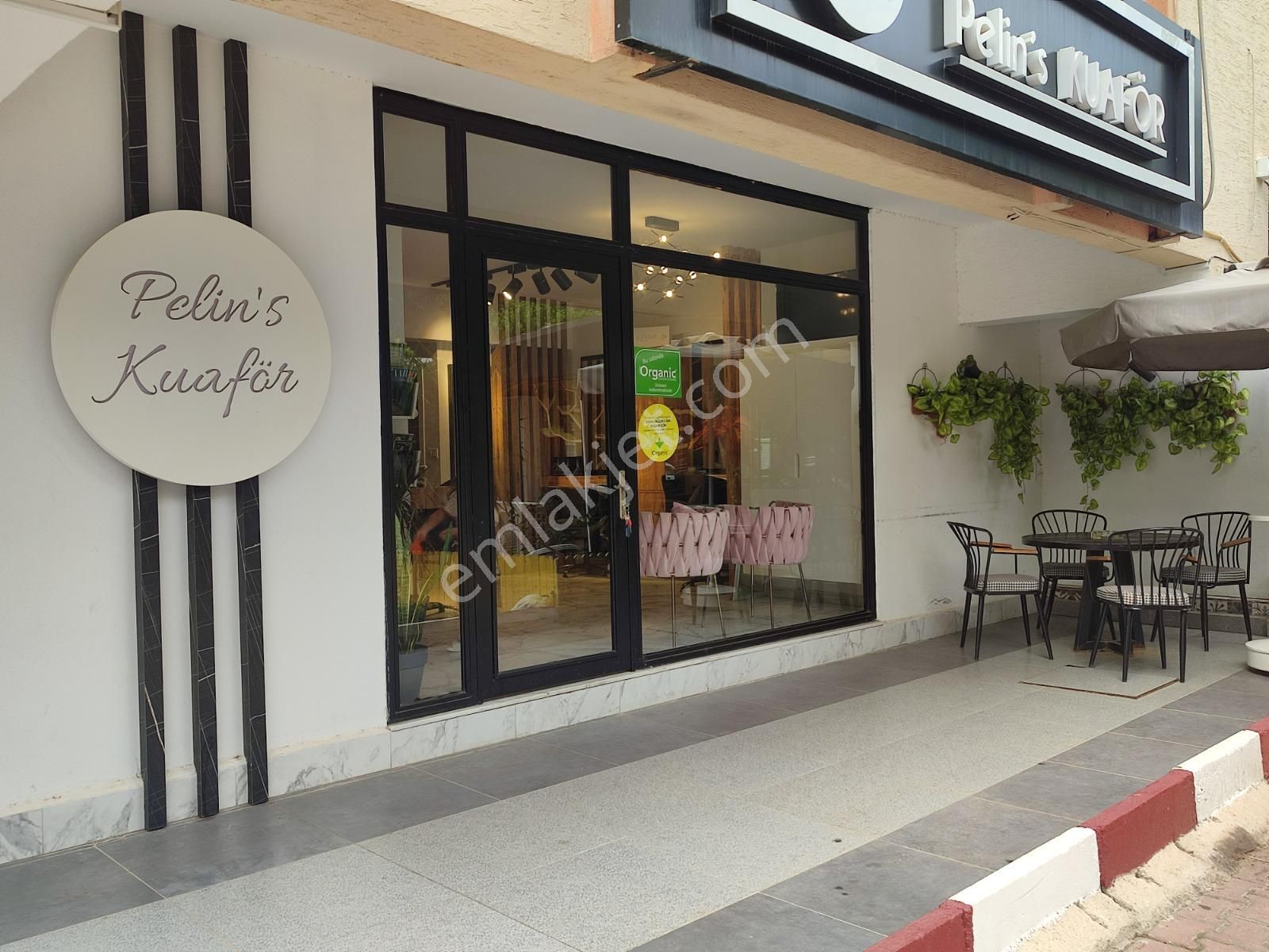 Muratpaşa Meltem Mh'de 18 Yıllık Faal Kuaför Salonu - Görsel 8