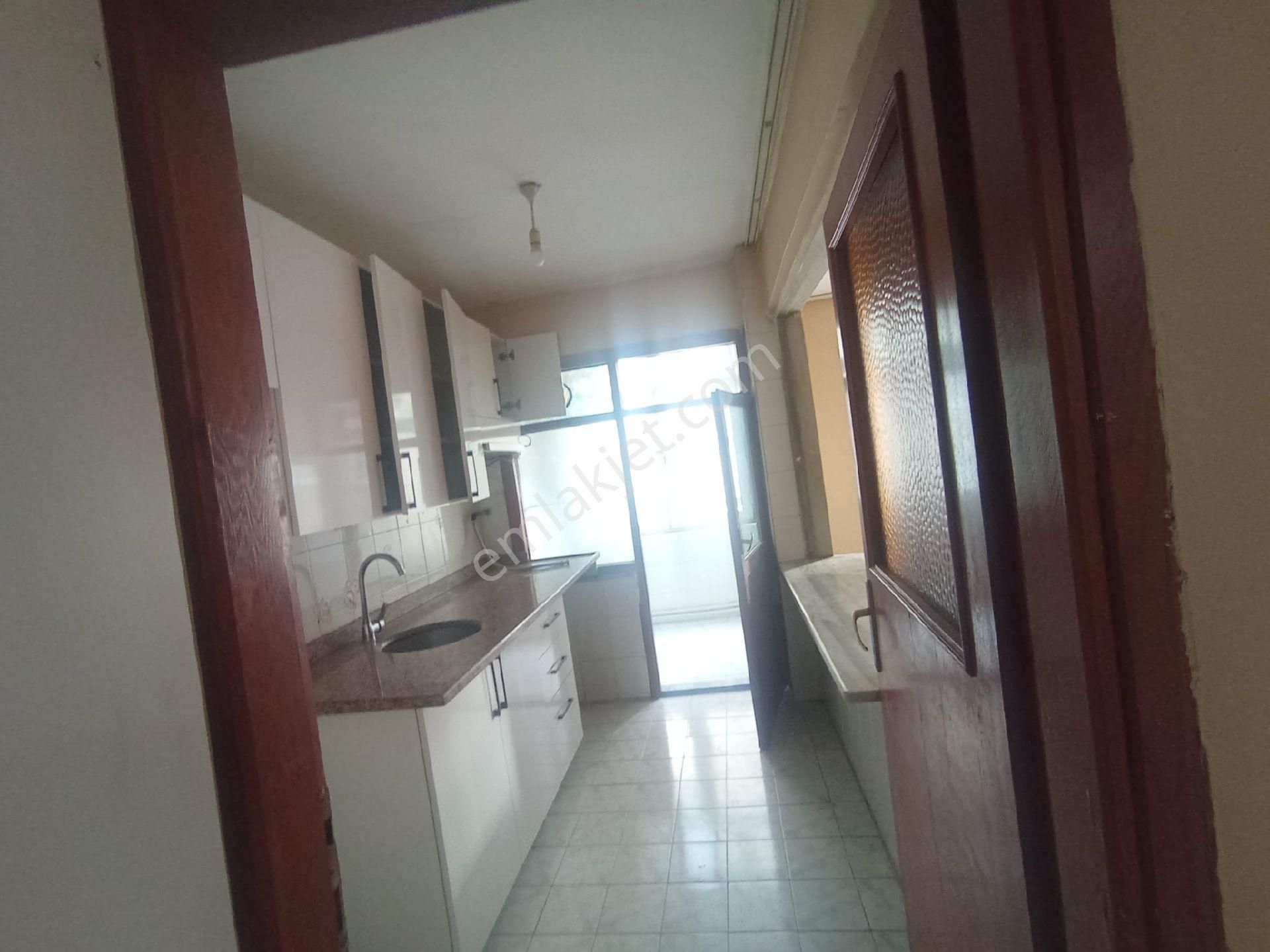 3. Kat Bahariye Metrosuna 2 Dk 2+1 Aileye Uygun - Görsel 3