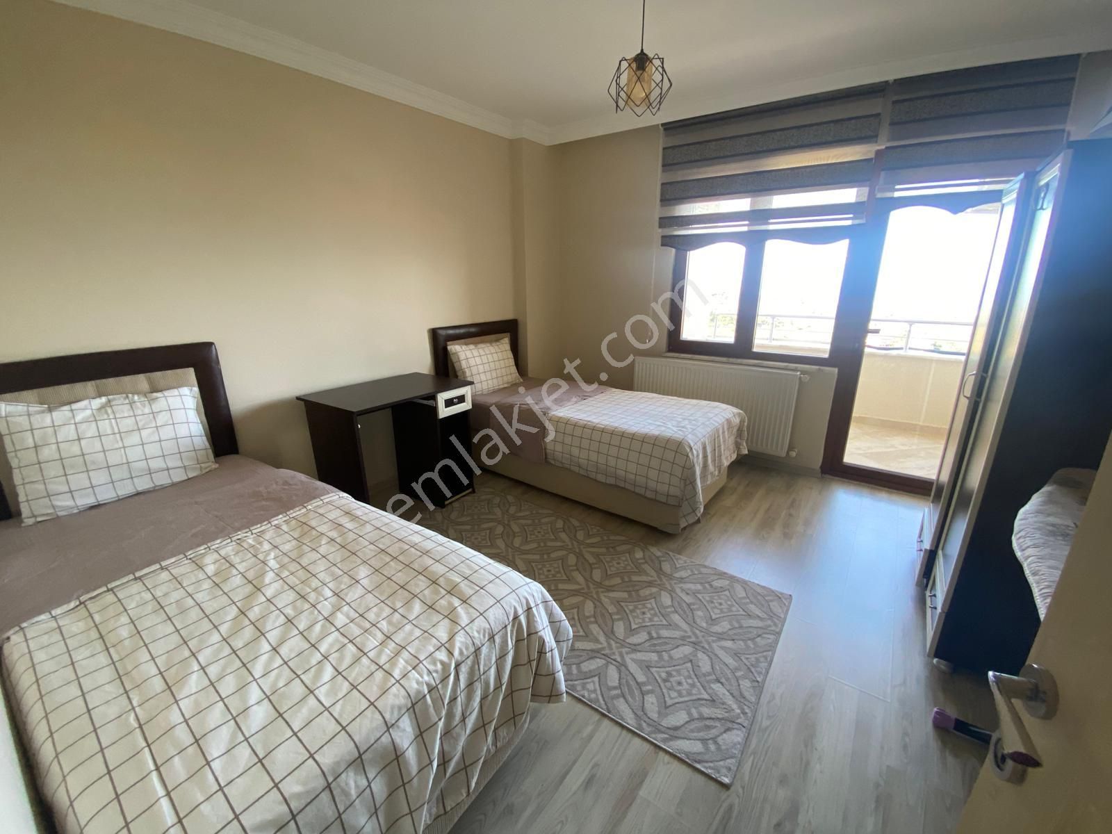 Trabzon'da Kiralık 4+1 Eşyalı Daire (1 Haziran Çıkışlı) - Görsel 8