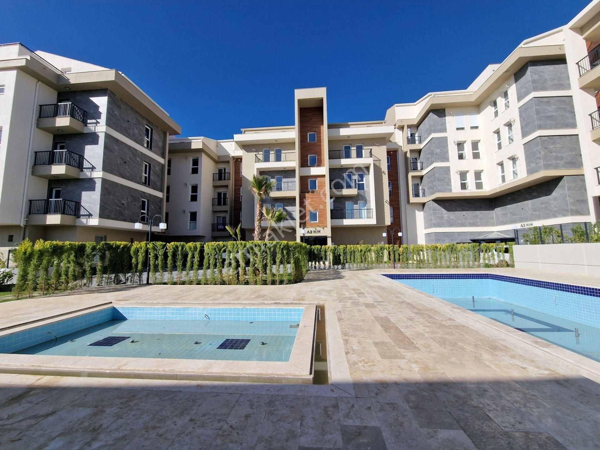 Kuşadası Ege Mahallesi Özel Bahçeli Yeni Lüks Daire - Görsel 10