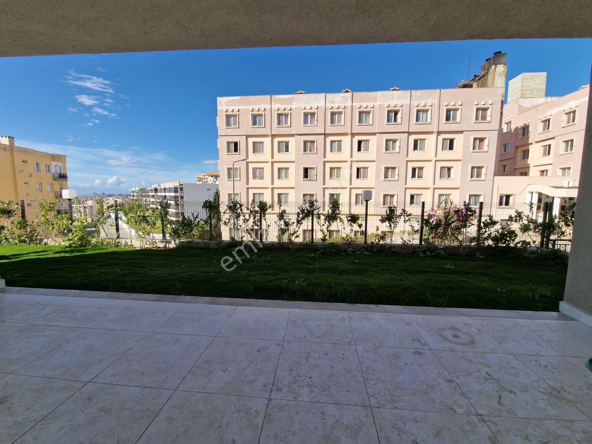 Kuşadası Ege Mahallesi Özel Bahçeli Yeni Lüks Daire - Görsel 23