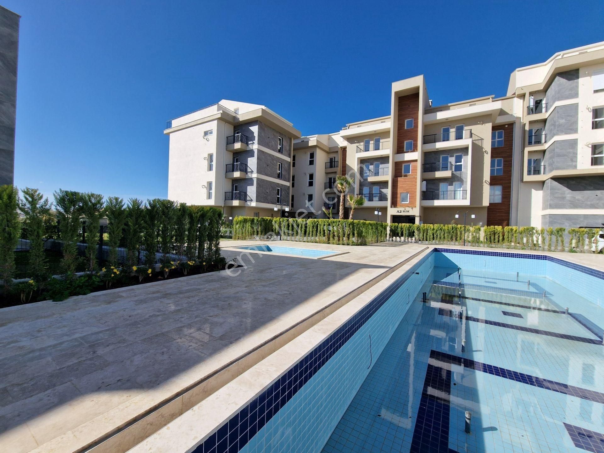 Kuşadası Ege Mahallesi Özel Bahçeli Yeni Lüks Daire - Görsel 9