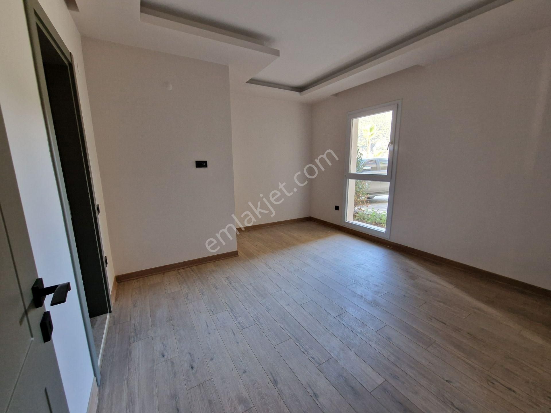 Kuşadası Ege Mahallesi Özel Bahçeli Yeni Lüks Daire - Görsel 18