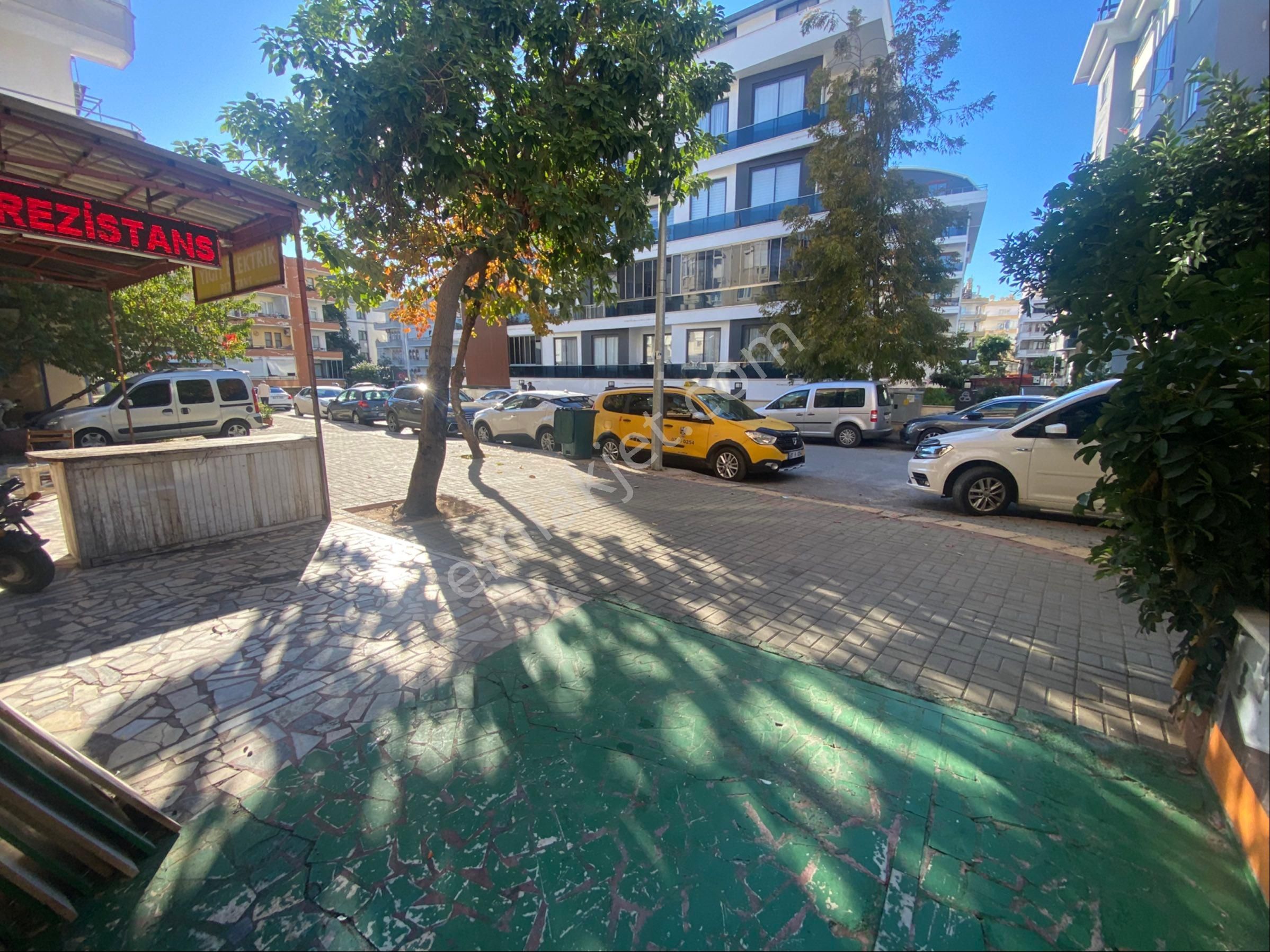 Alanya Merkez Güllerpınarında Toros Taxi Karşısı Satılık Dükkan - Görsel 3
