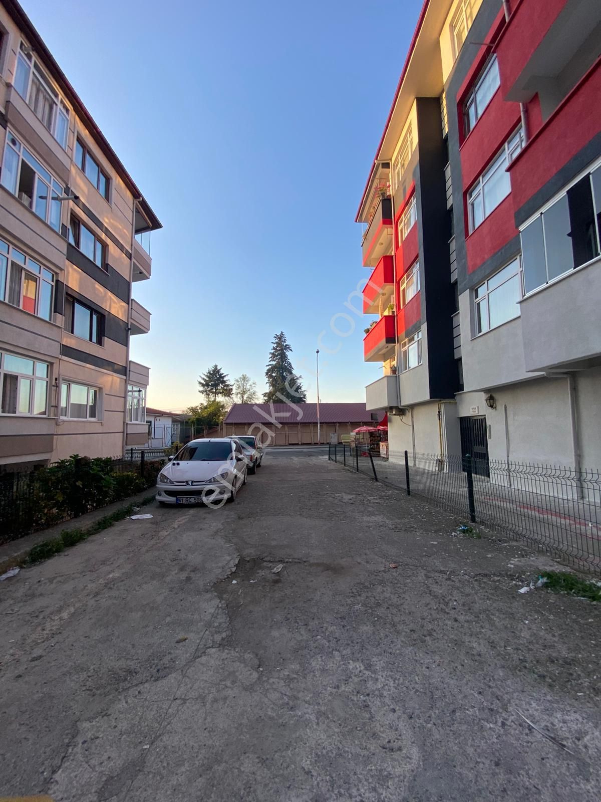 Trabzon'da Kiralık 2+1 Daire - Görsel 11