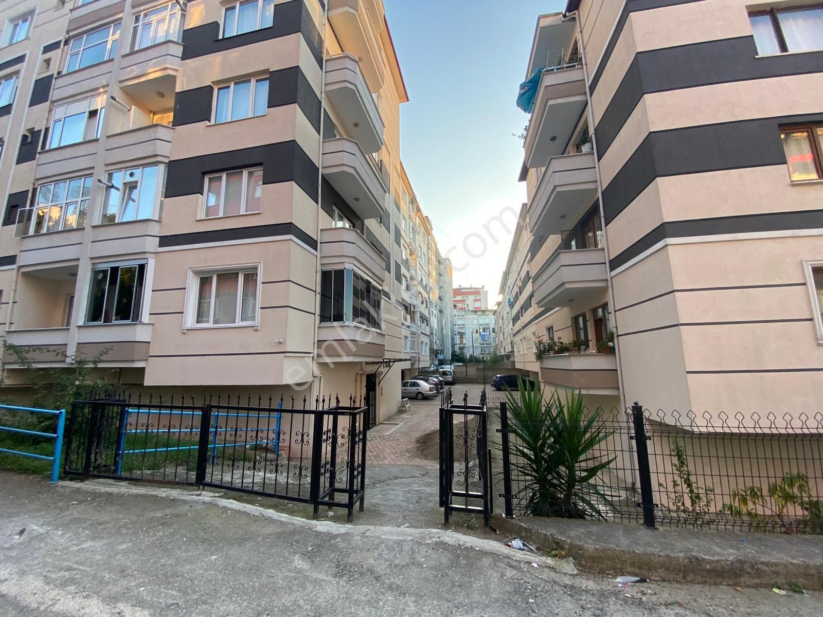 Trabzon'da Kiralık 2+1 Daire - Görsel 12