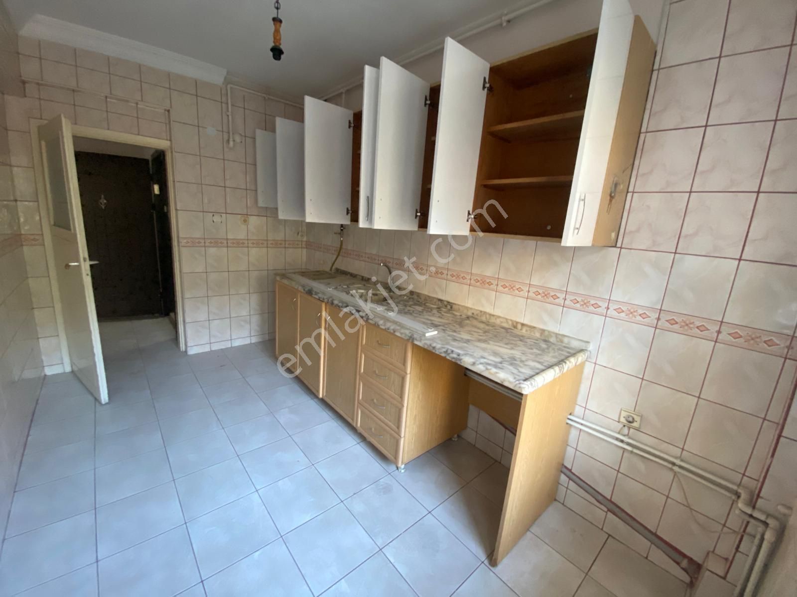 Trabzon'da Kiralık 2+1 Daire - Görsel 4