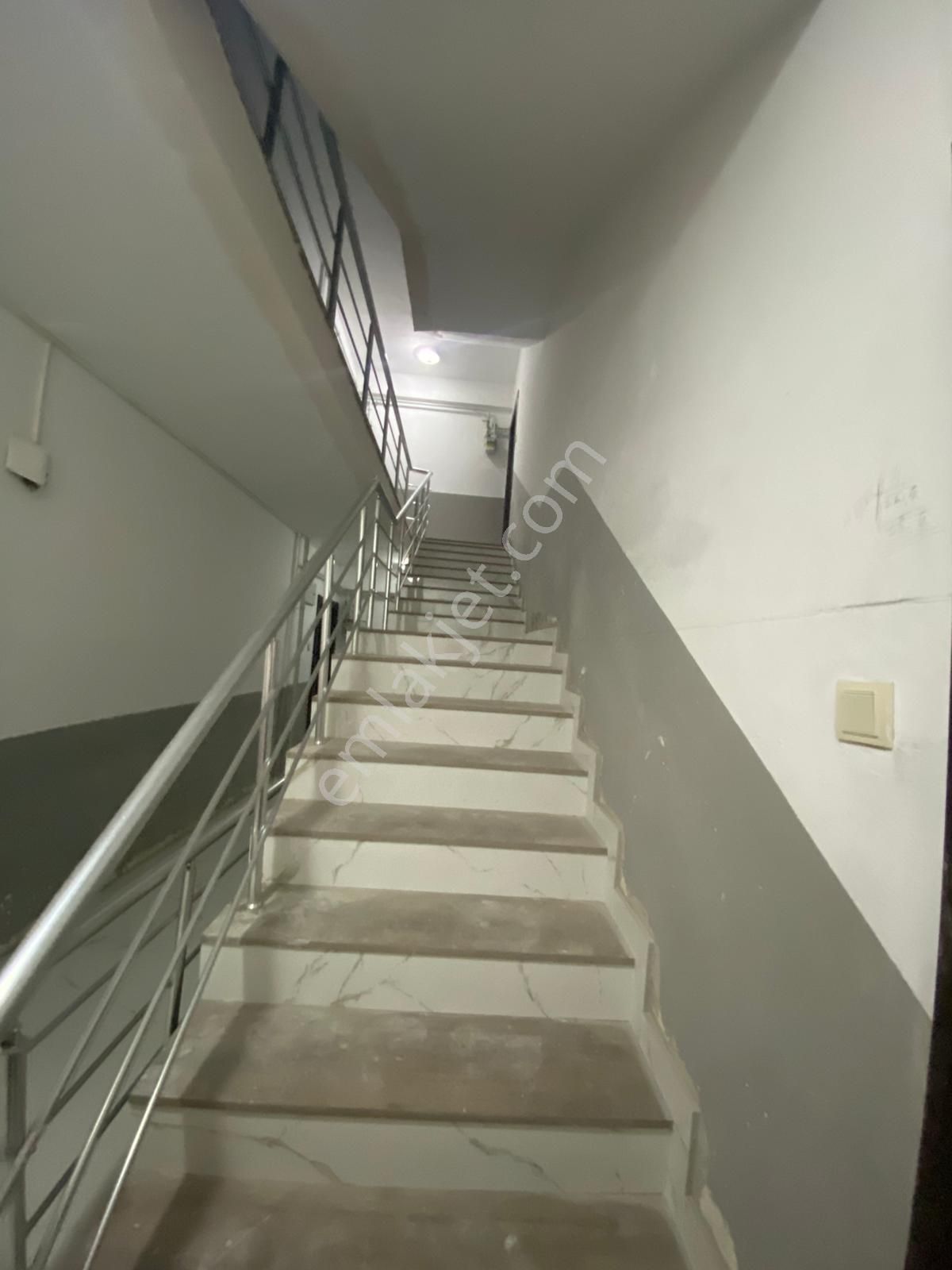 Trabzon'da Kiralık 2+1 Daire - Görsel 15