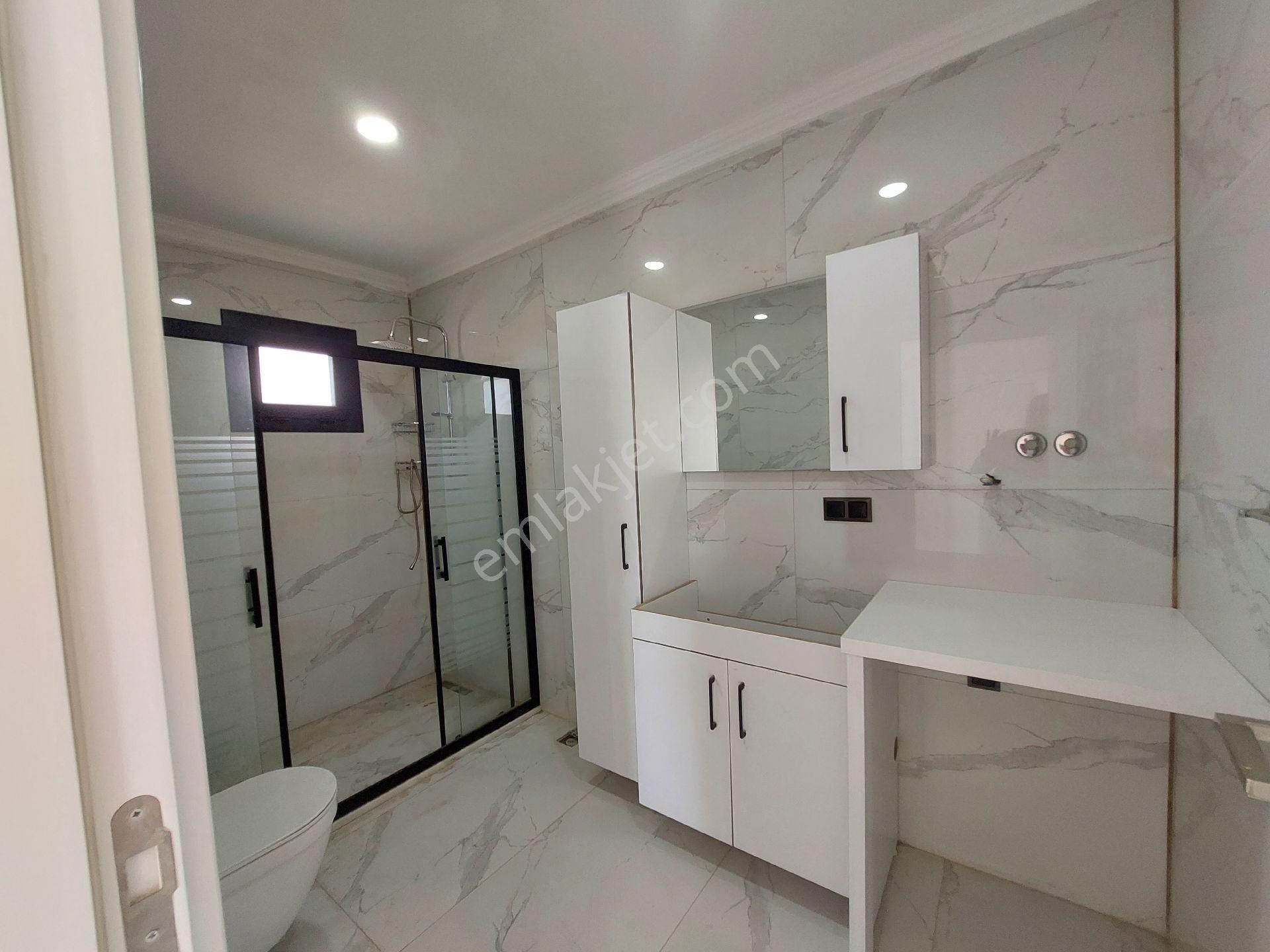 Müstakil3+1 Villa Ayrı Mutfak, Otoparklı Geniş Bahçeli, Ortak 2 Adet Havuz ,kamera Sistemi - Görsel 12