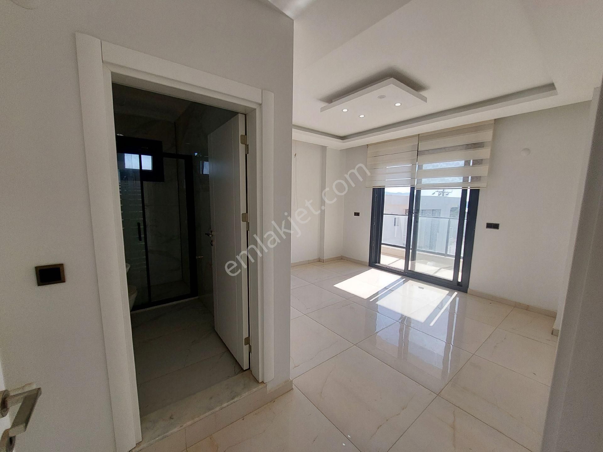 Müstakil3+1 Villa Ayrı Mutfak, Otoparklı Geniş Bahçeli, Ortak 2 Adet Havuz ,kamera Sistemi - Görsel 21