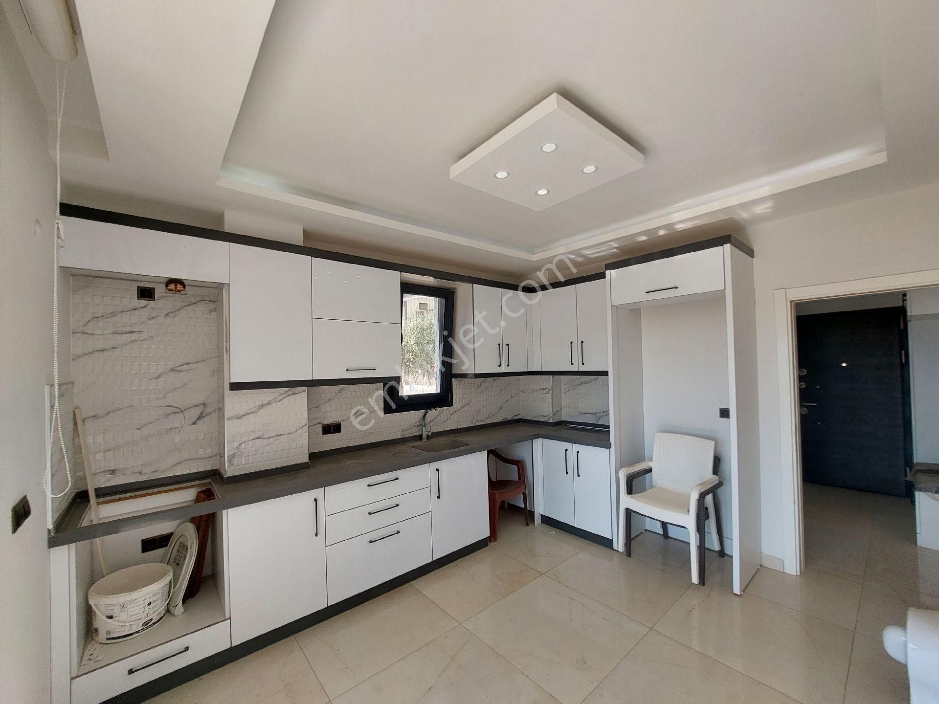 Müstakil3+1 Villa Ayrı Mutfak, Otoparklı Geniş Bahçeli, Ortak 2 Adet Havuz ,kamera Sistemi - Görsel 10