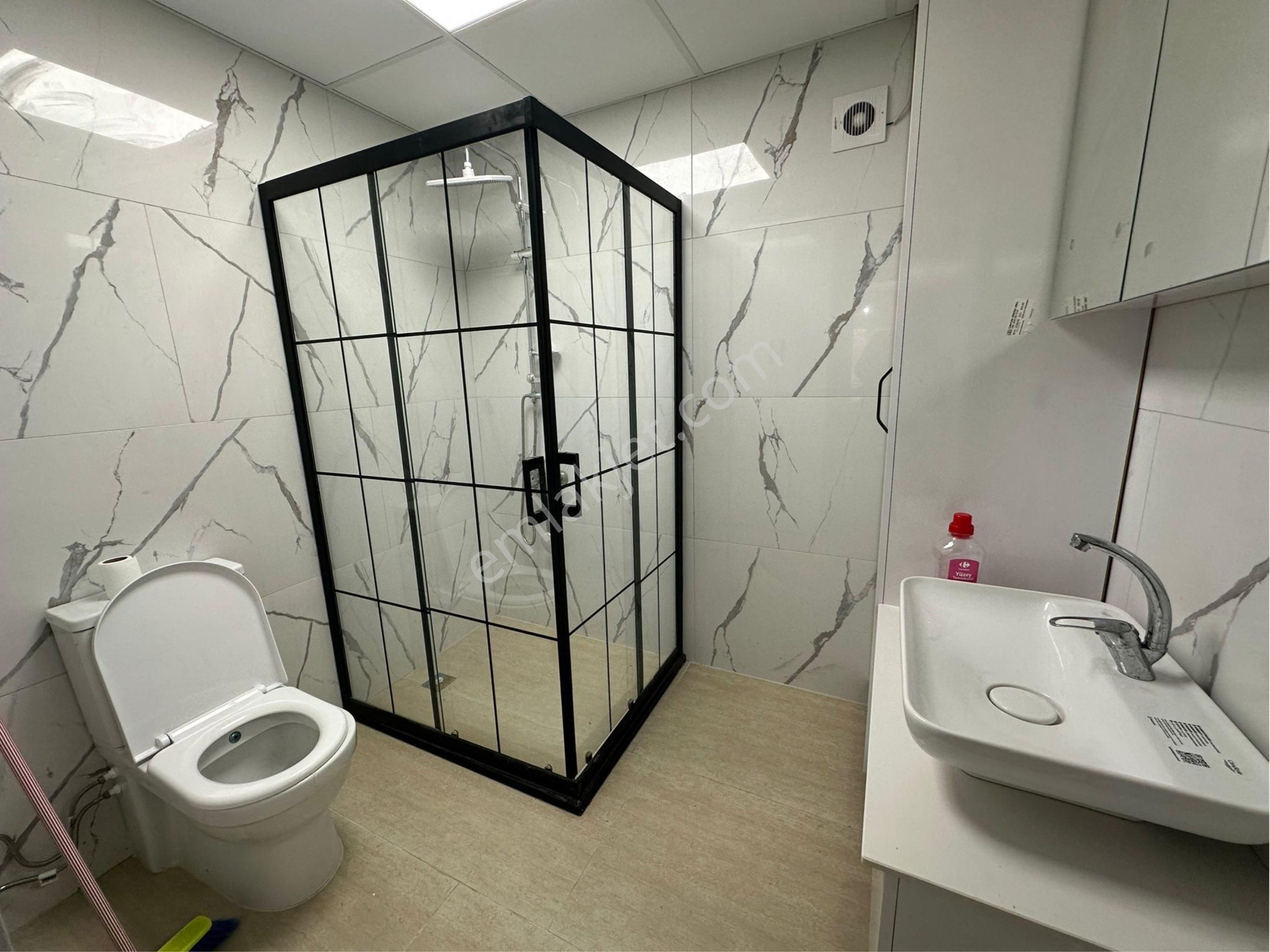 Kuşadası Ege Mahallesi’nde Denize Yakın Yenilenmiş 3+1 Daire - Görsel 20