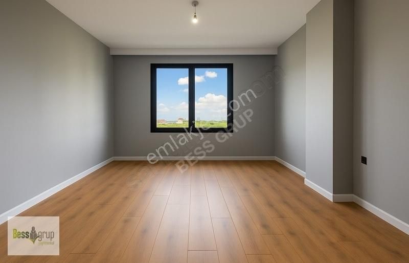 Beylikdüzü'nde Geniş Balkonlu 3+1 Site İçerisinde Satılık Daire. - Görsel 3