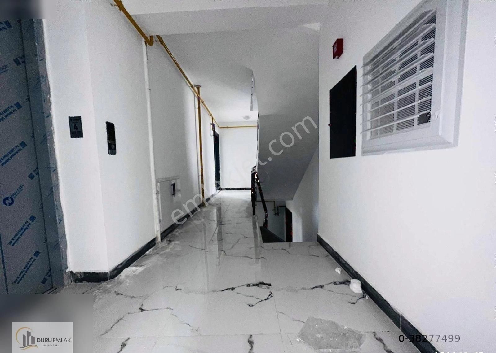 Körfezde Geniş Kullanım Aydınlık Köşe Başı 1+1 Satılık Daire - Görsel 20