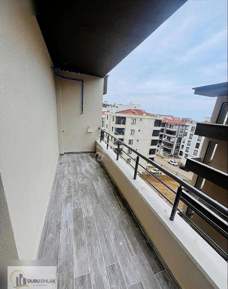 Körfezde |geniş Balkonlu | Yerden Isıtmalı | Ara Kat Sıfır Daire - Görsel 9