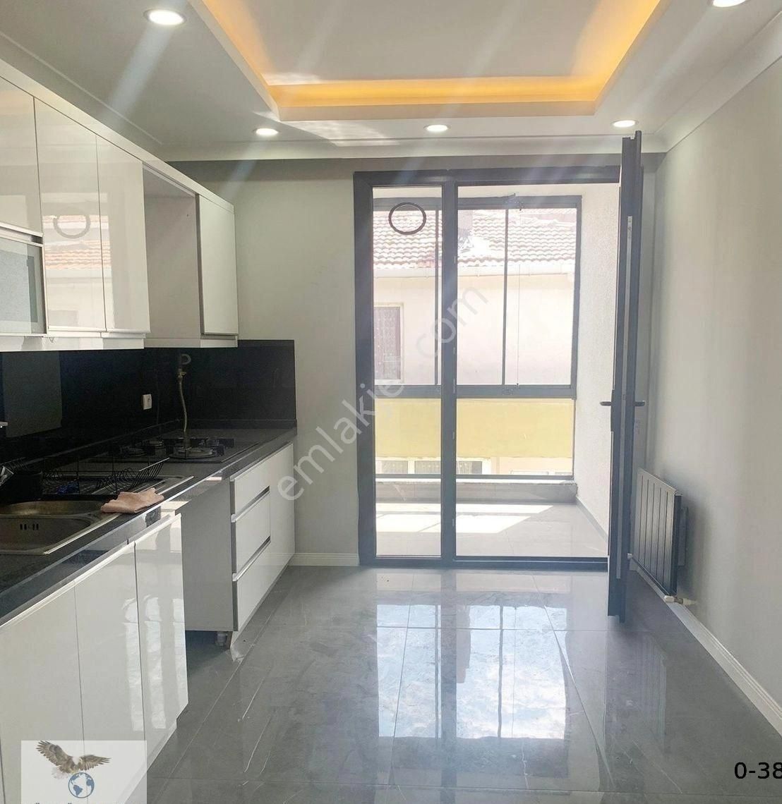 Avcılar Merkezde 6+2 Dublex Ferah Satılık Daire - Görsel 18