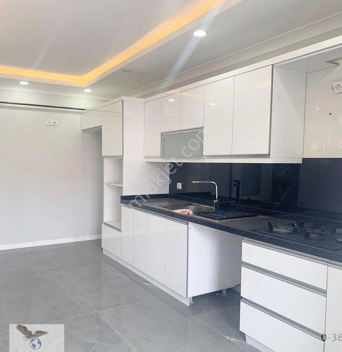 Avcılar Merkezde 6+2 Dublex Ferah Satılık Daire - Görsel 15