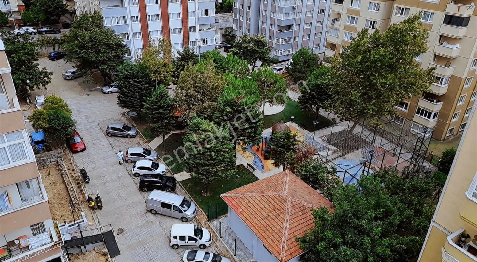 Şerifali Y. Dudullu Çetin Caddesinde Sitede İçi Yenilenmiş 3+1 - Görsel 6