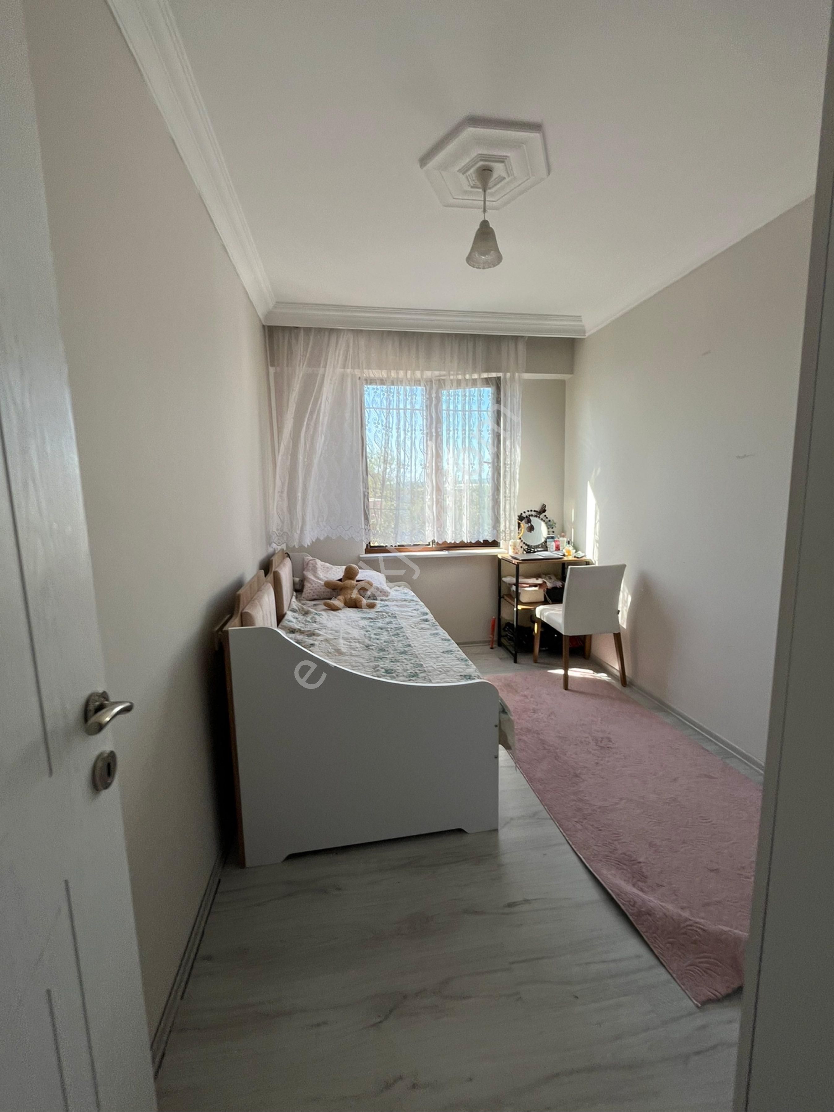 Yolçatı Mahallesinde 2,5 Katlı Satılık Müstakil Ev - Görsel 19