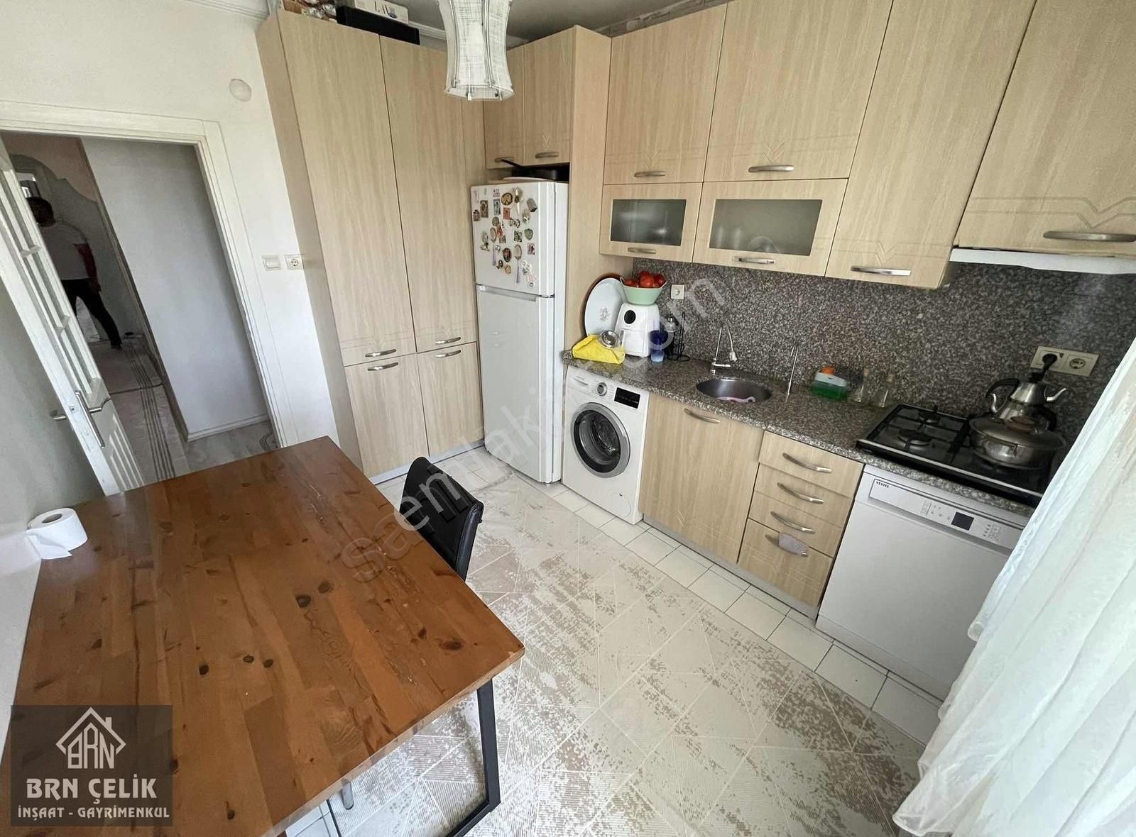 Brn Çelik İnşaat'tan Cevat Paşa Mah 2+1 100m2 3.kat Masrafsız - Görsel 2