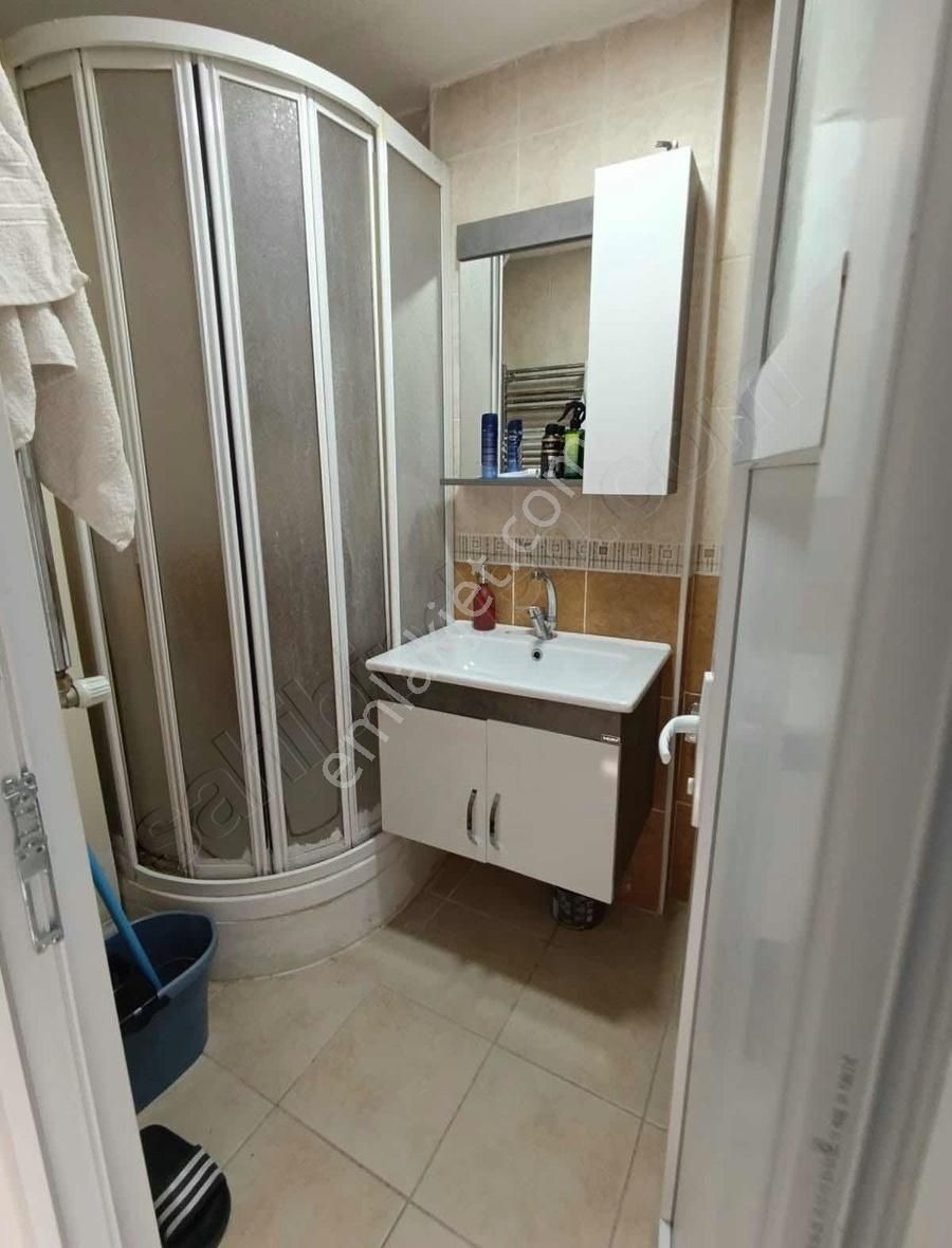 İstanbul Fatih' De Seyit Ömer Mah' De Satılık 2+1 Daire - Görsel 4