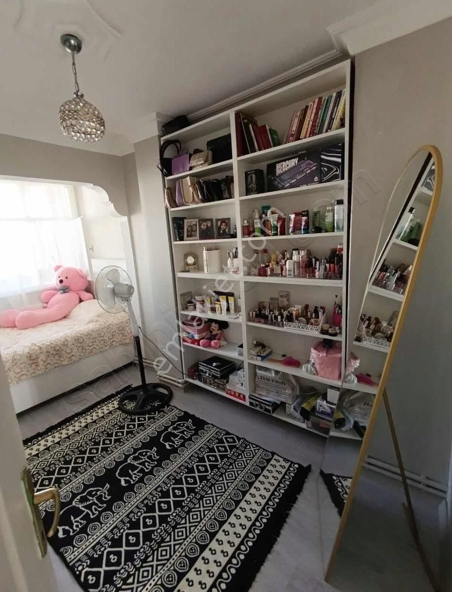 İstanbul Fatih' De Seyit Ömer Mah' De Satılık 2+1 Daire - Görsel 5