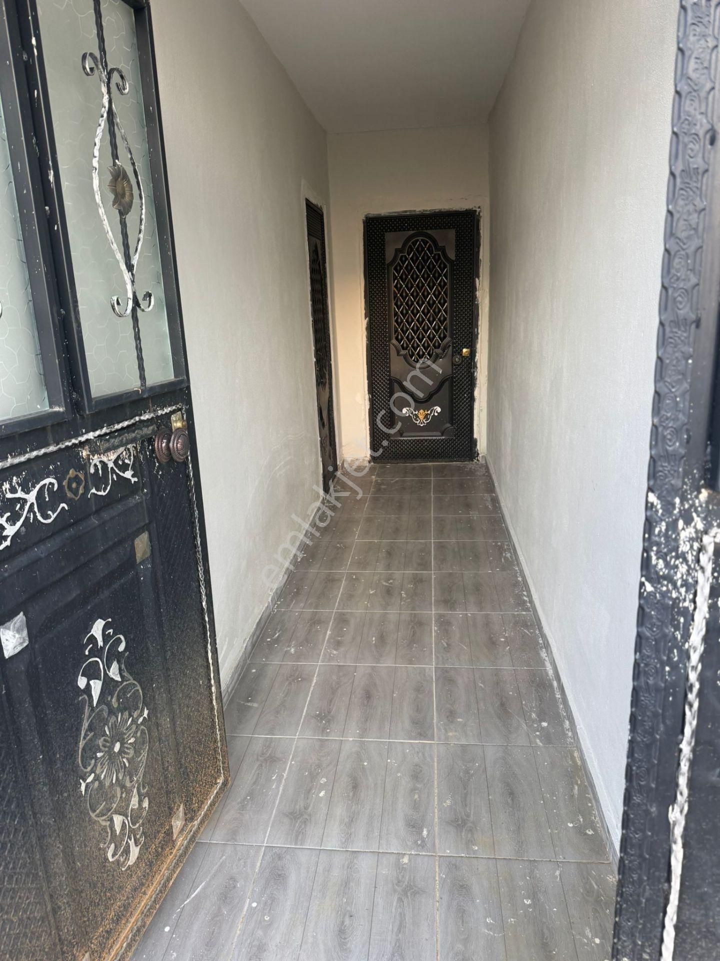 Satılık Oturuma Hazır 2 Katlı Geniş Bahçeli Doğa Manzaralı Satılık Müstakil Ev - Görsel 4