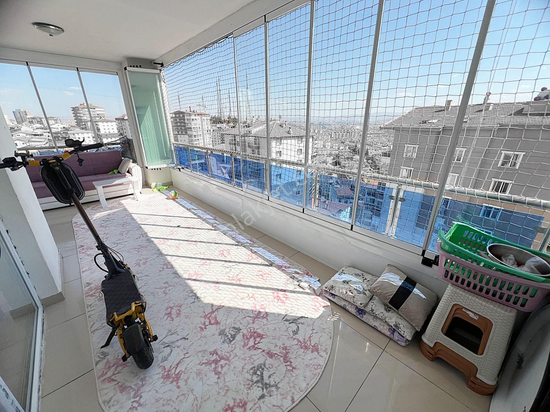 Güzelyakada Manzaralı 9. Kat Ful Yapılı Çift Asansör Geniş 4+1 Daire - Görsel 16