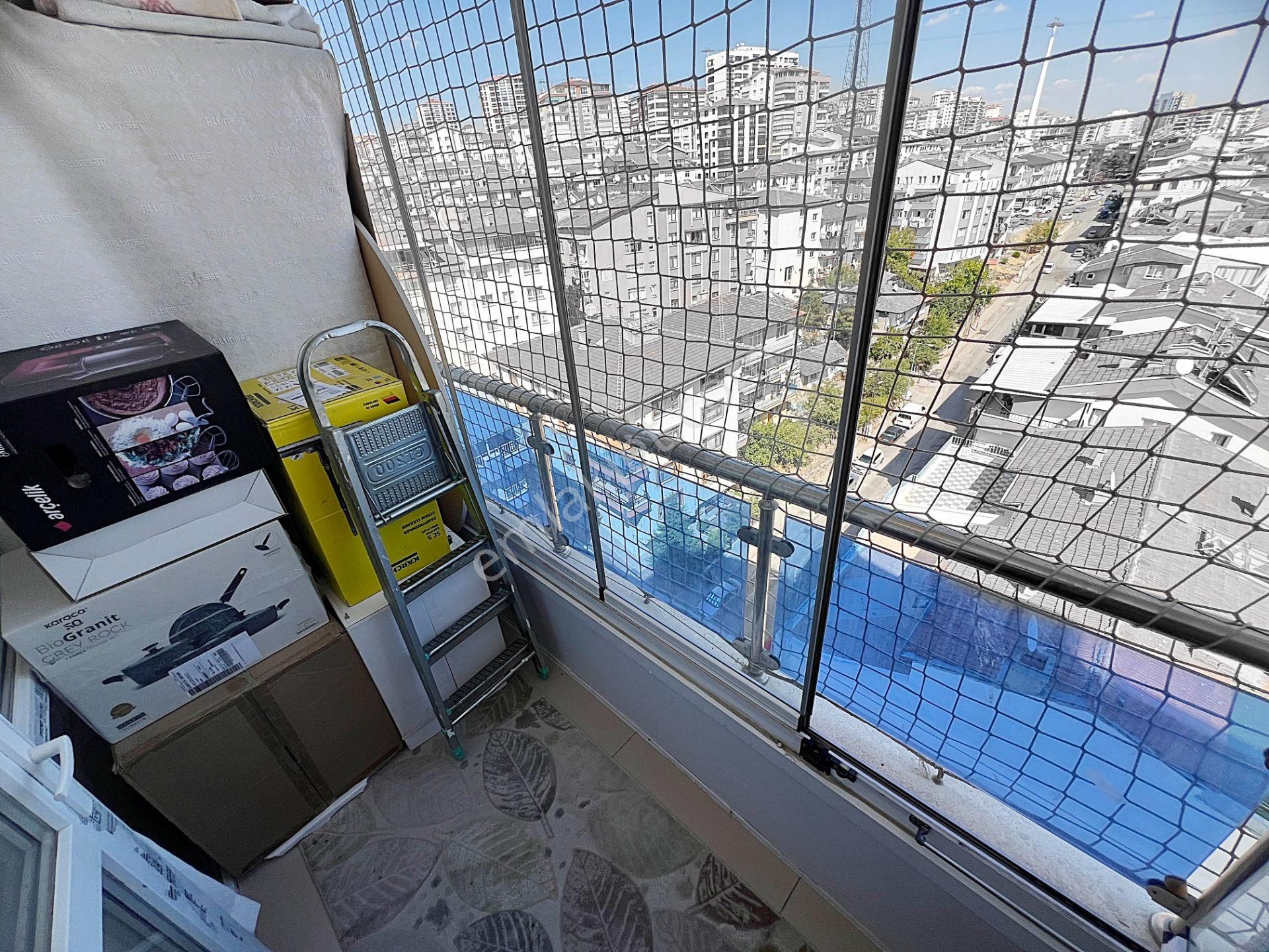 Güzelyakada Manzaralı 9. Kat Ful Yapılı Çift Asansör Geniş 4+1 Daire - Görsel 26