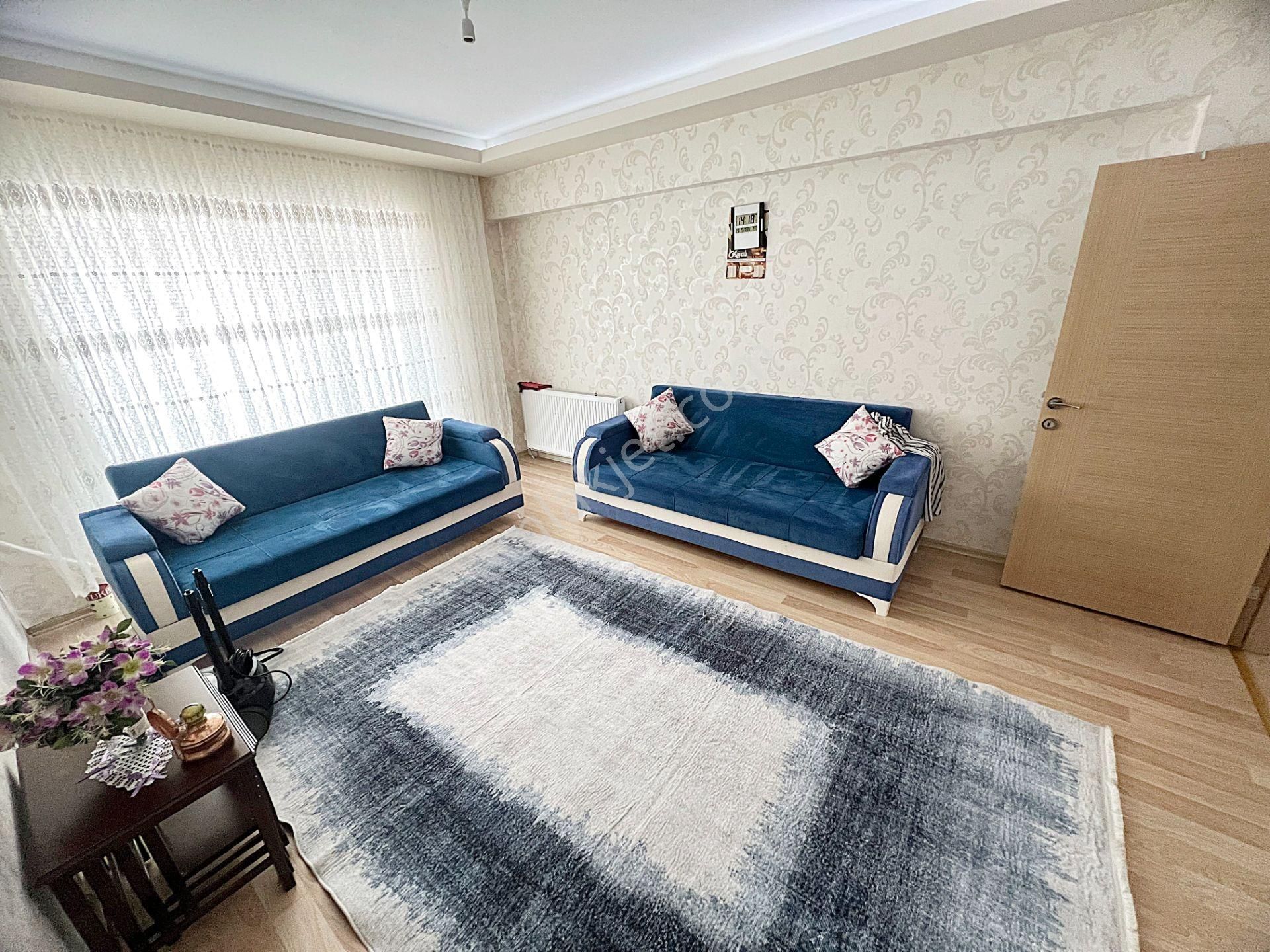 Güzelyakada Manzaralı 9. Kat Ful Yapılı Çift Asansör Geniş 4+1 Daire - Görsel 11