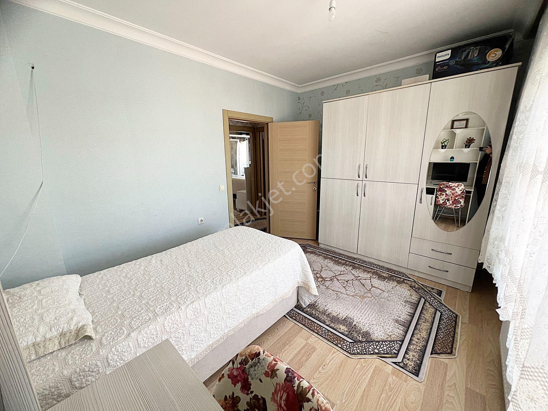 Güzelyakada Manzaralı 9. Kat Ful Yapılı Çift Asansör Geniş 4+1 Daire - Görsel 20