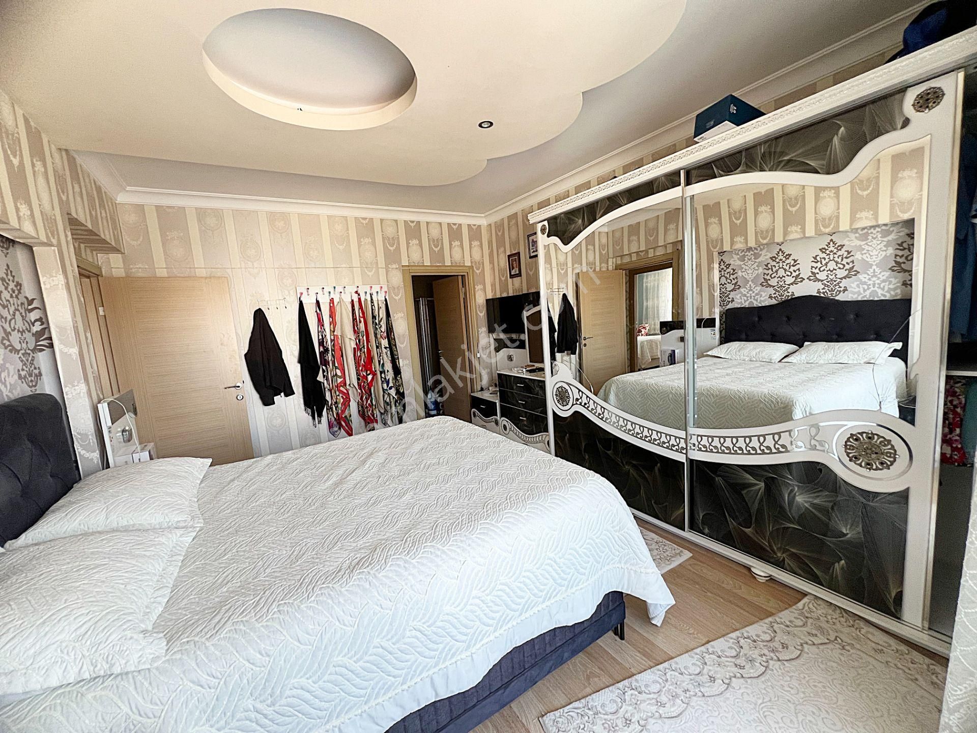 Güzelyakada Manzaralı 9. Kat Ful Yapılı Çift Asansör Geniş 4+1 Daire - Görsel 28