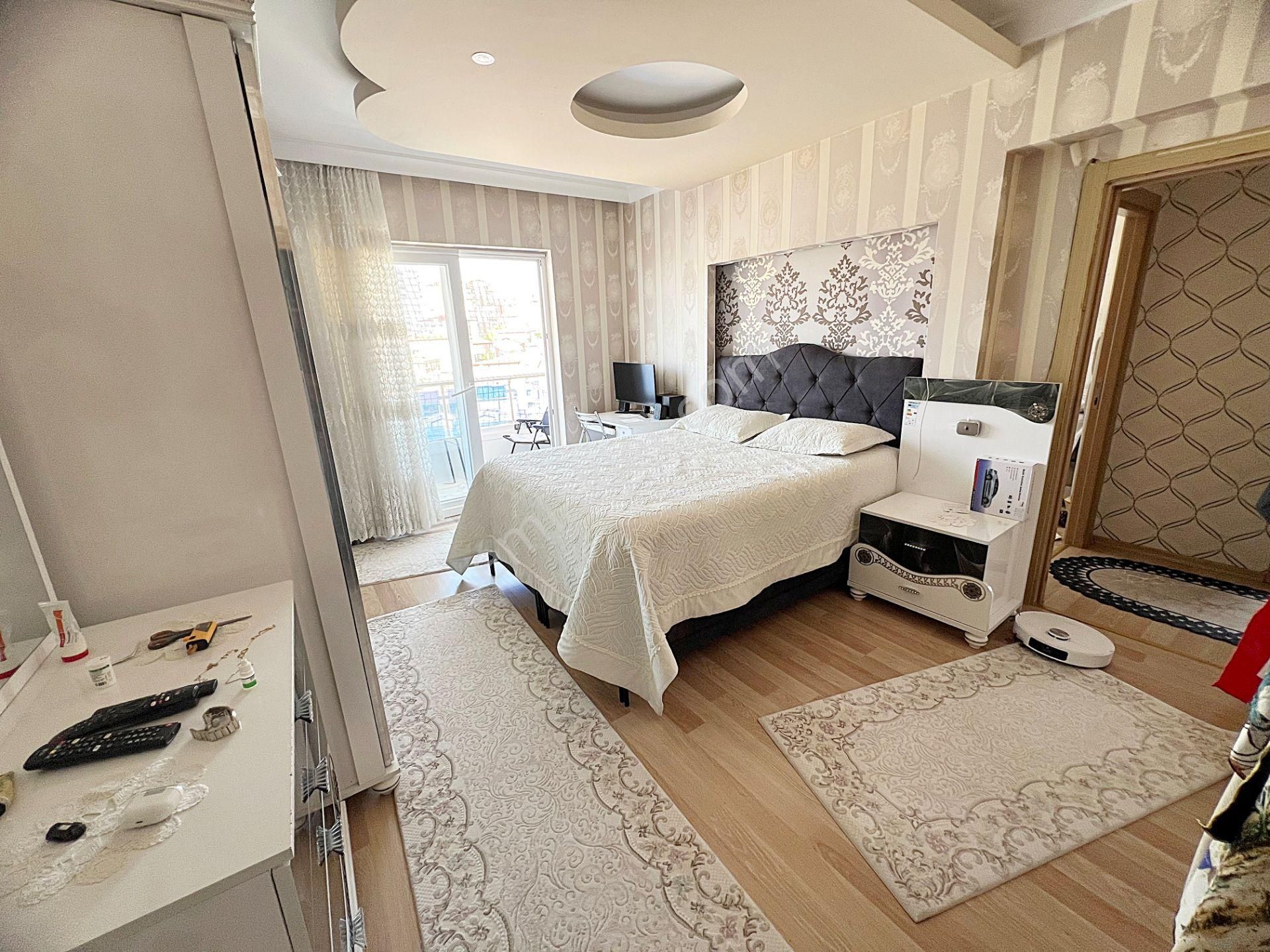 Güzelyakada Manzaralı 9. Kat Ful Yapılı Çift Asansör Geniş 4+1 Daire - Görsel 27