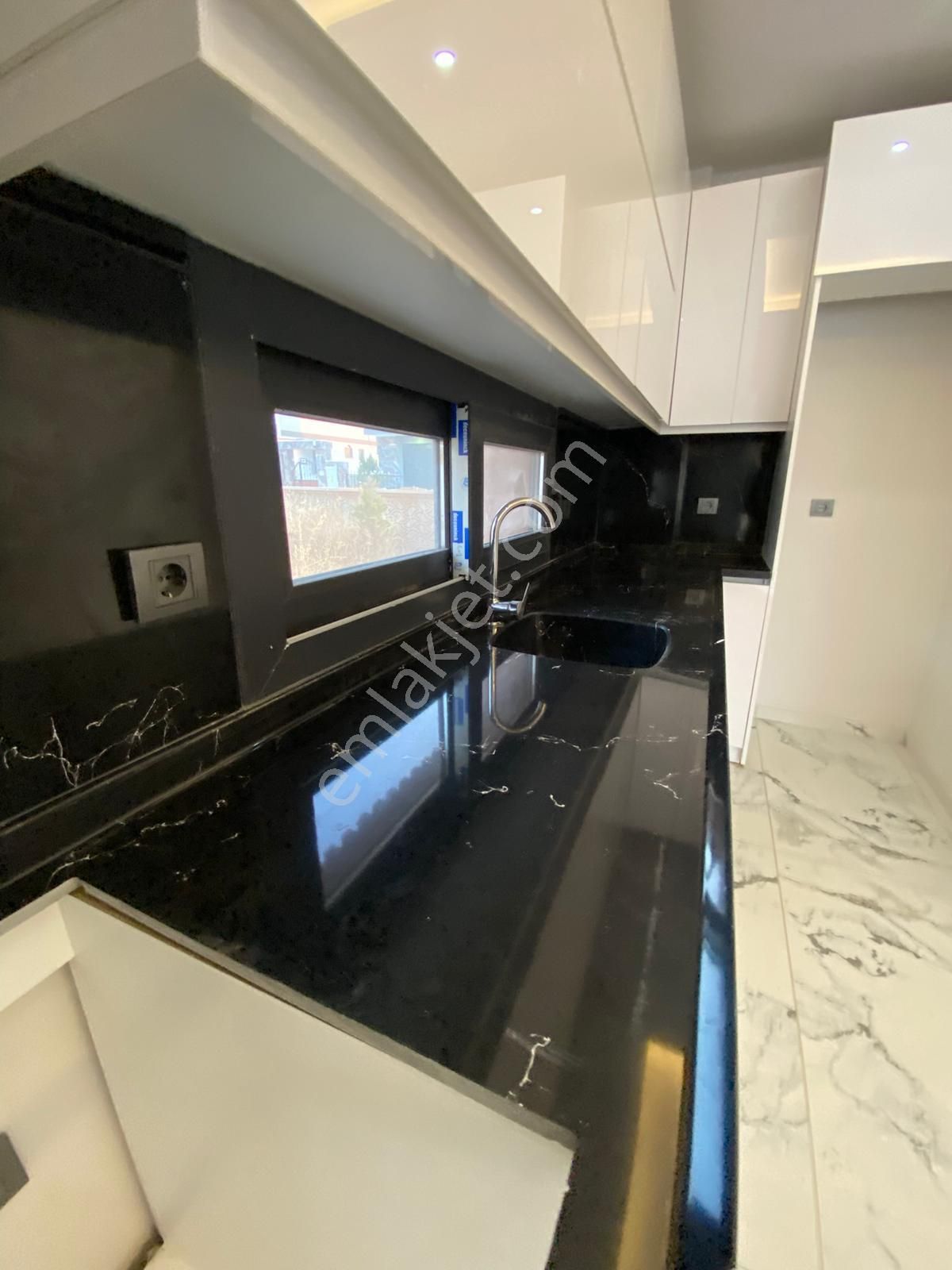 !!fiyat Düştü!! Didim Akbük'te Tam Müstakil 3+1 Havuzlu Köşe Villa - Görsel 19