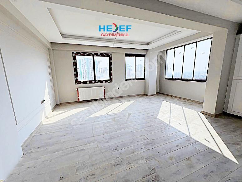 Hedef'ten Akdeniz Mah'de Site İçerisinde Havuzlu 2+1 Daire - Görsel 4