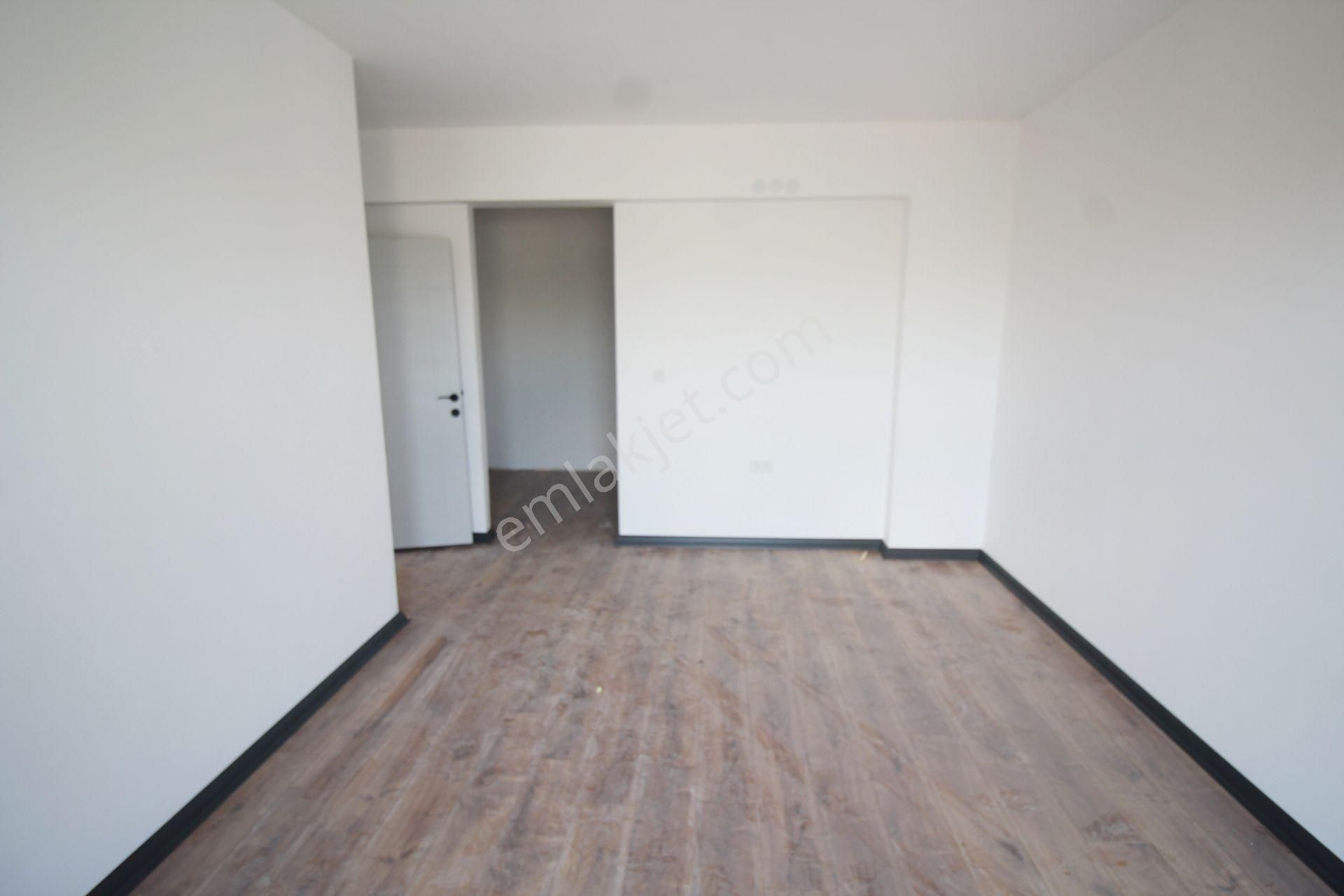 Krc'den Şahapgürler Mah.sağduyu Caddesine 500 M.full Yapılı 4+1 Kiralık - Görsel 15