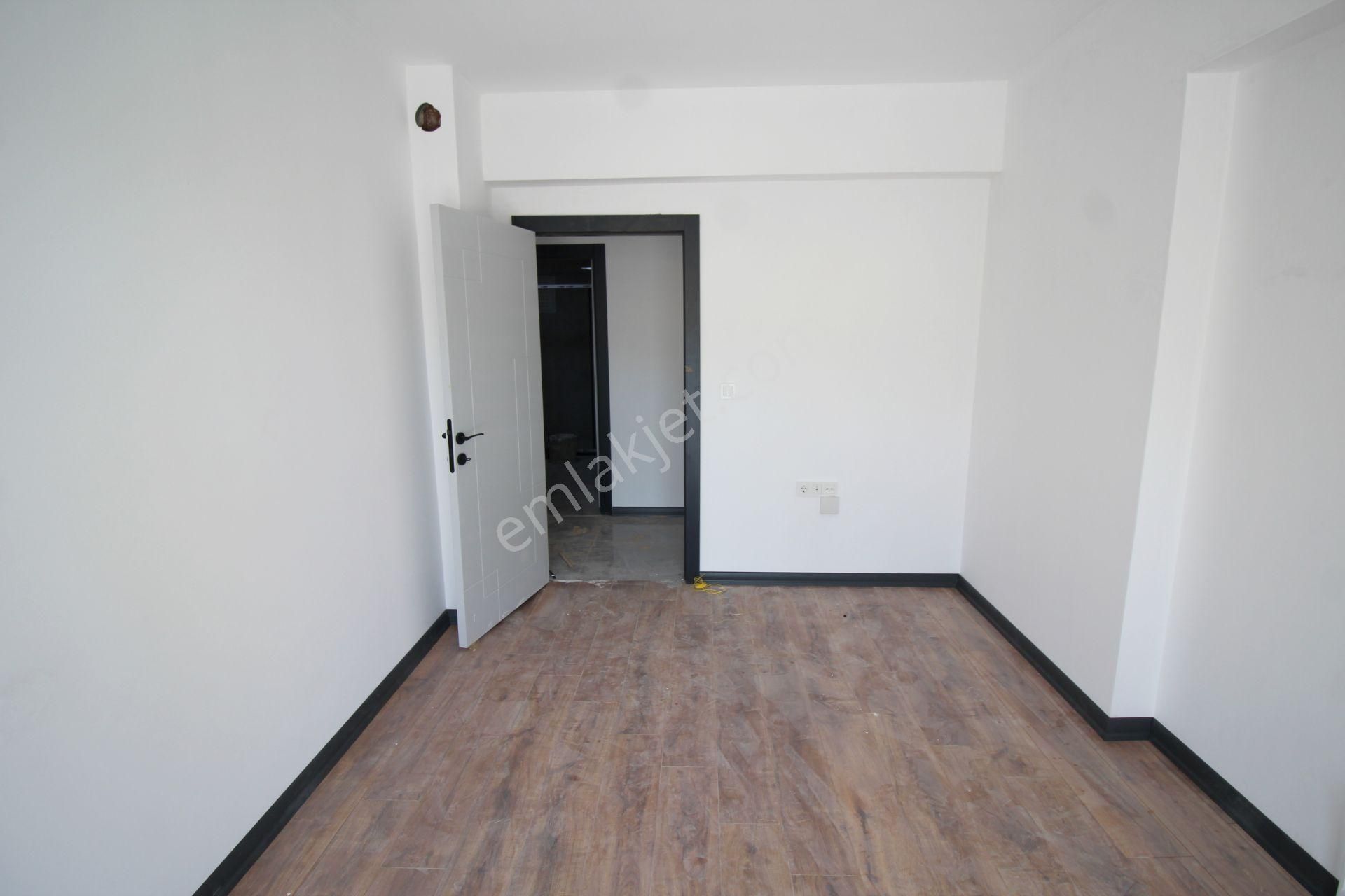 Krc'den Şahapgürler Mah.sağduyu Caddesine 500 M.full Yapılı 4+1 Kiralık - Görsel 9