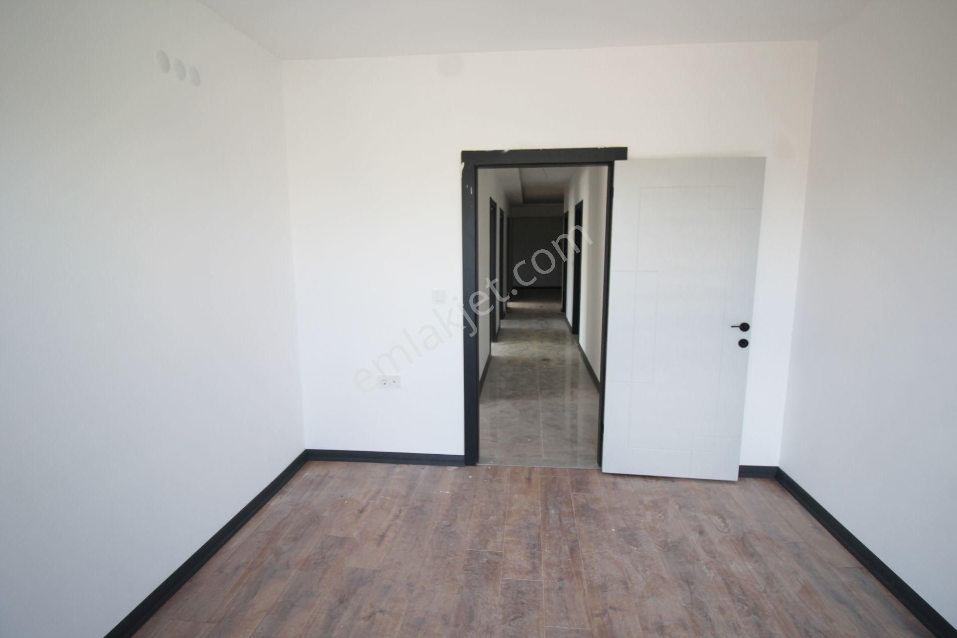 Krc'den Şahapgürler Mah.sağduyu Caddesine 500 M.full Yapılı 4+1 Kiralık - Görsel 13